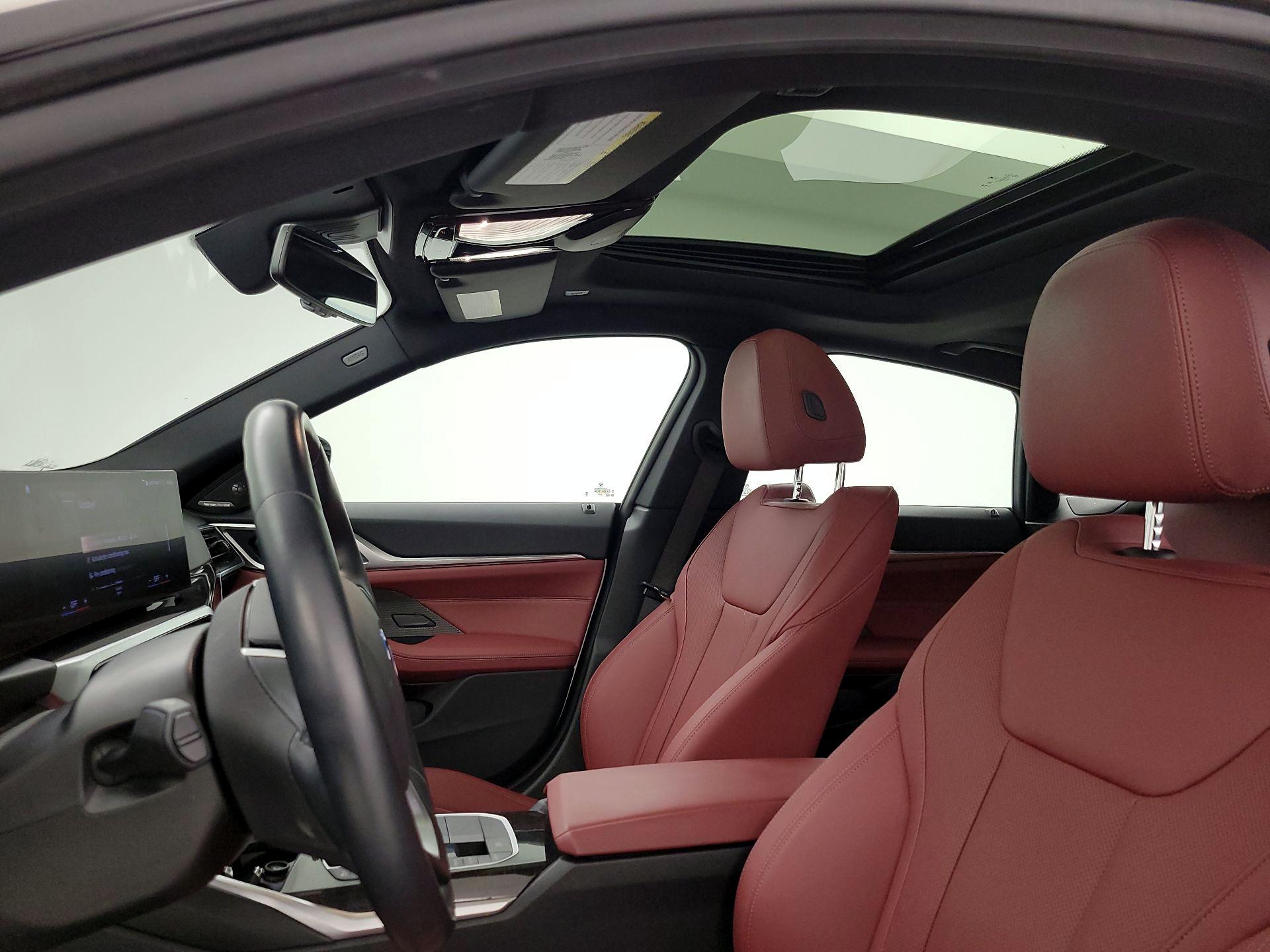 Thumbnail: 2023 BMW i4 - 20