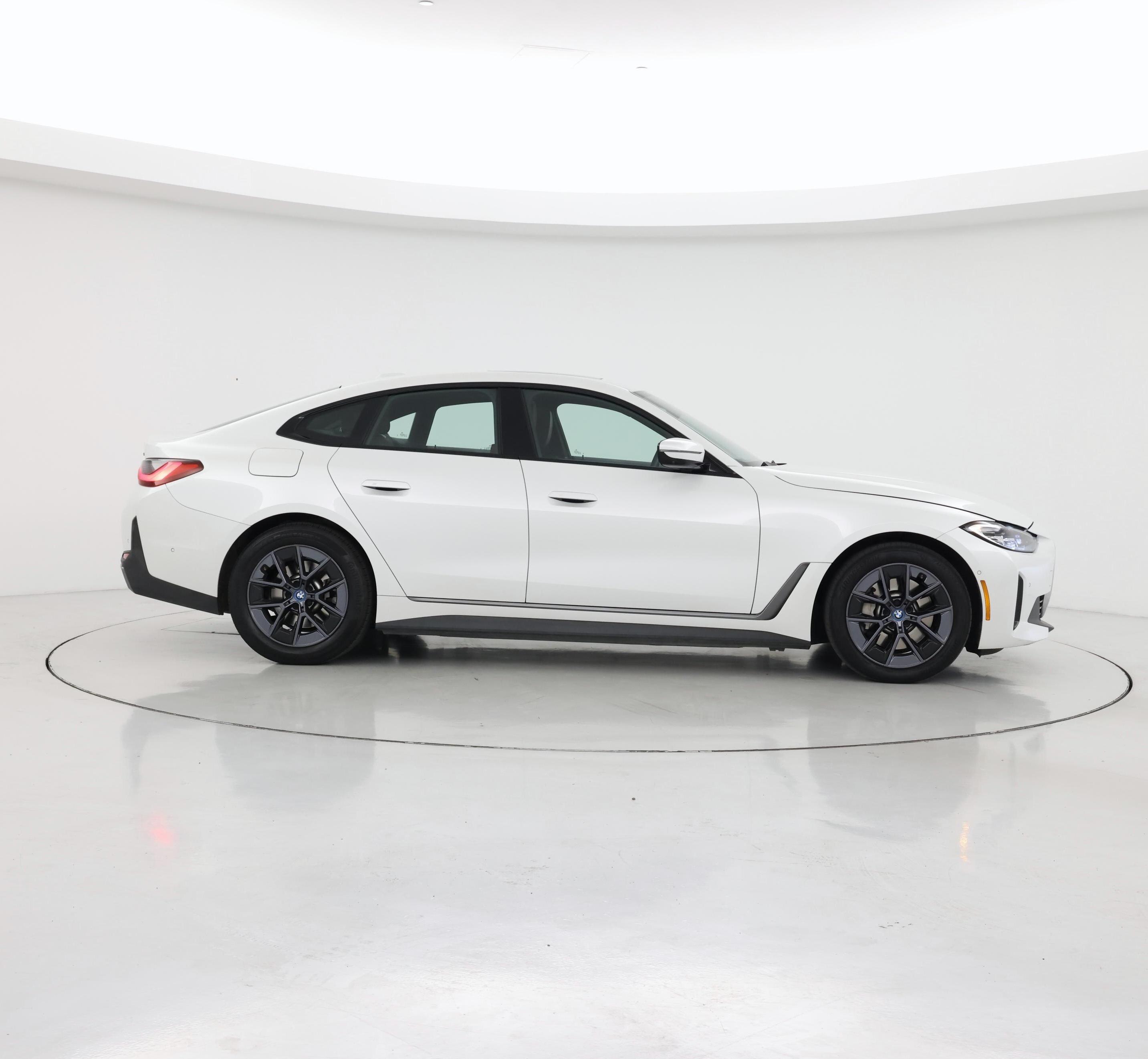 Thumbnail: 2023 BMW i4 - 7