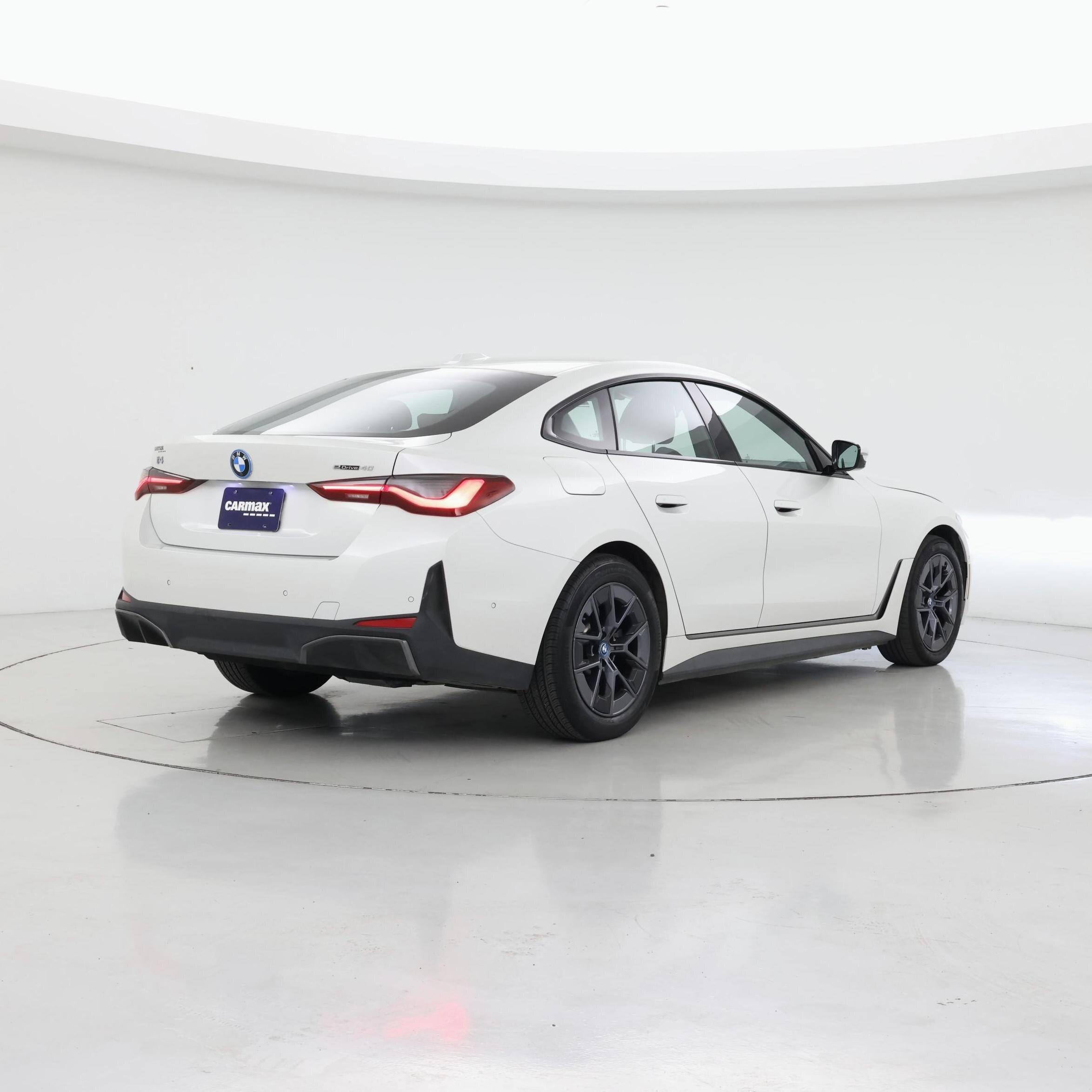 Thumbnail: 2023 BMW i4 - 8