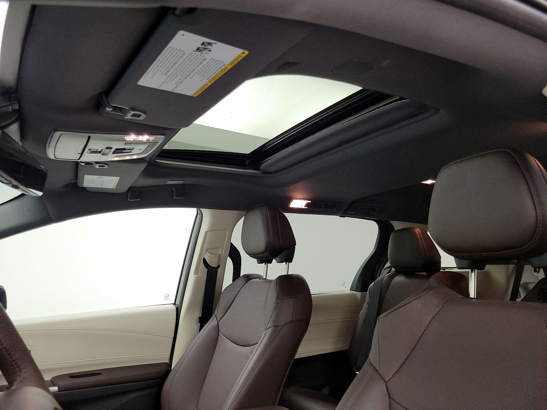 Thumbnail: 2024 Toyota Sienna - 20