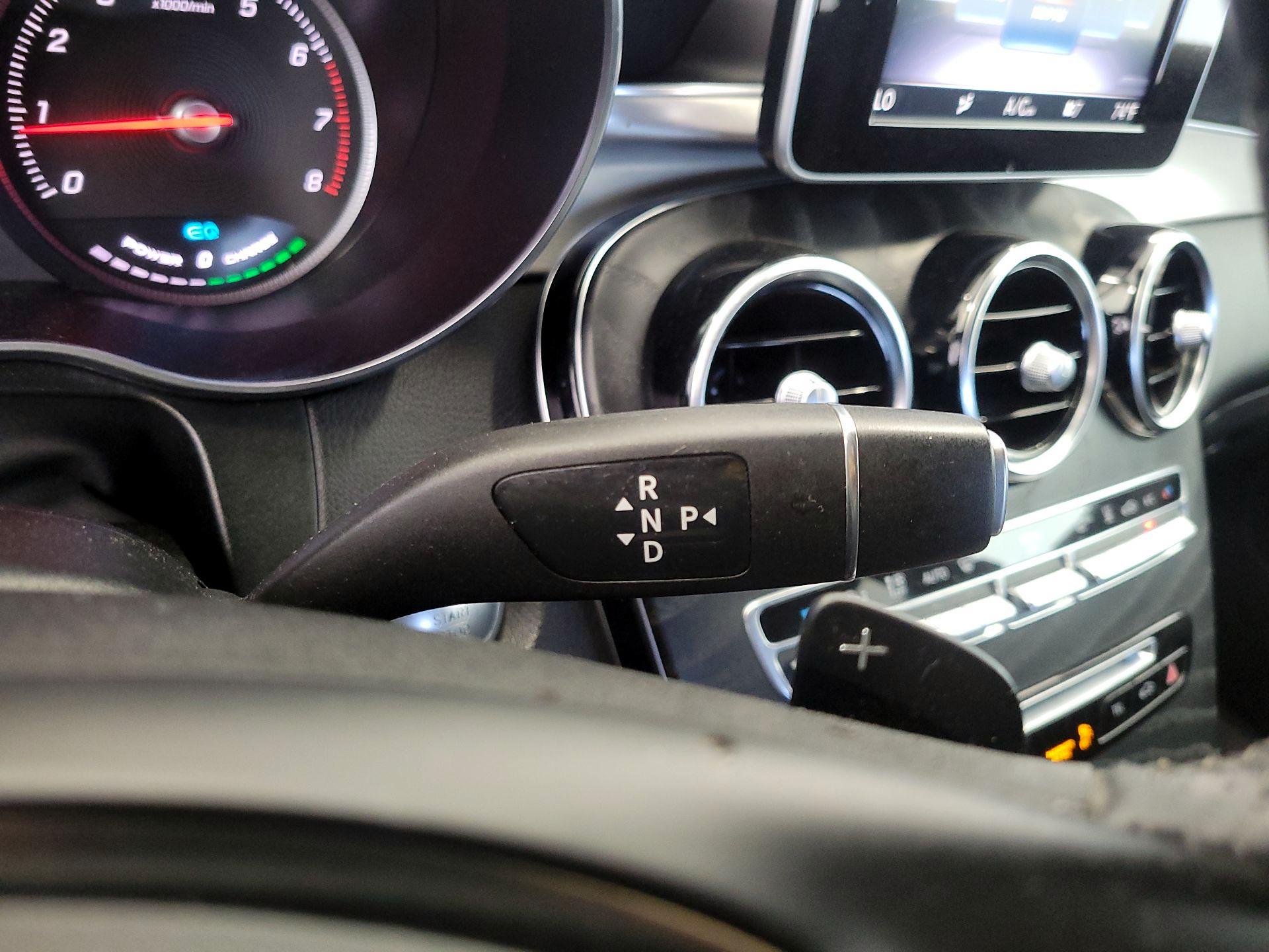 Thumbnail: 2019 Mercedes-Benz GLC - 17