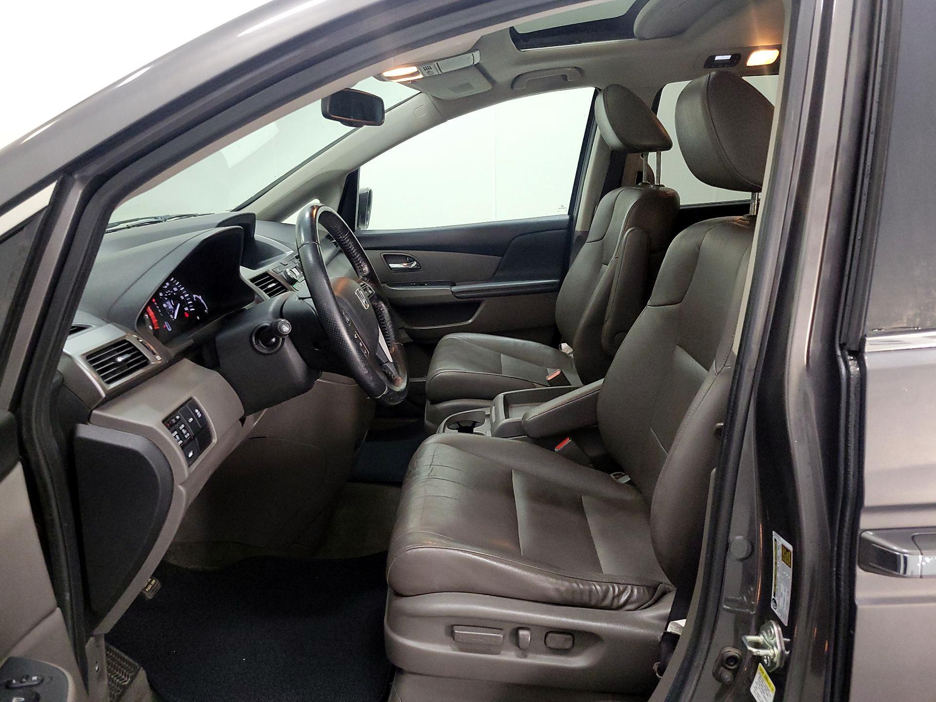 Thumbnail: 2015 Honda Odyssey - 11