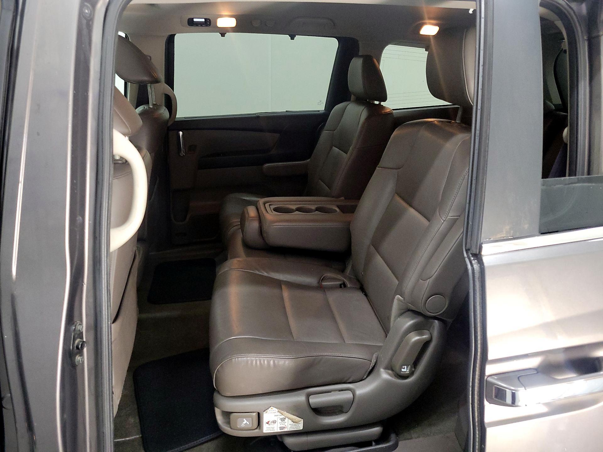 Thumbnail: 2015 Honda Odyssey - 20