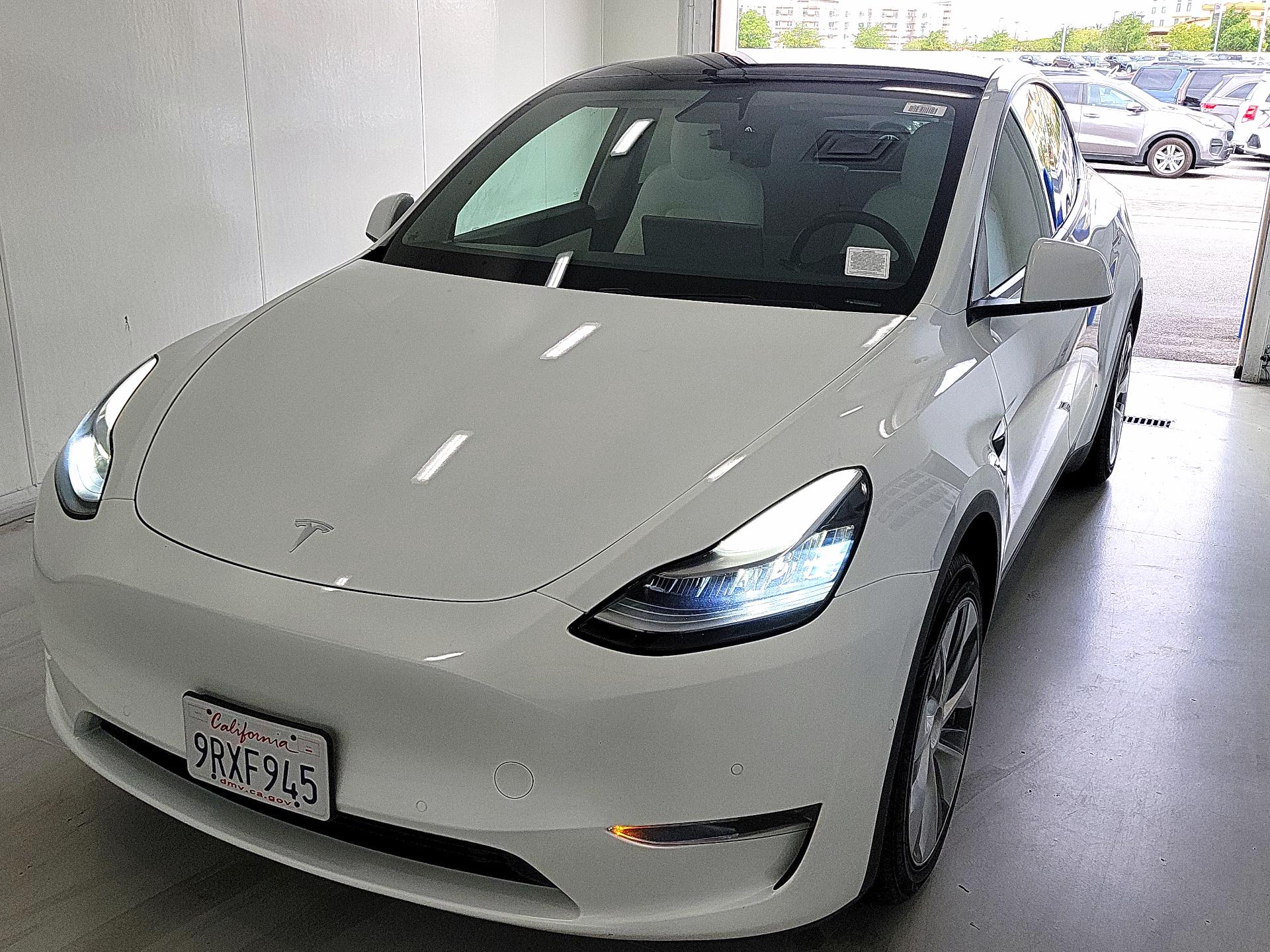 Thumbnail: 2020 Tesla Model Y - 3