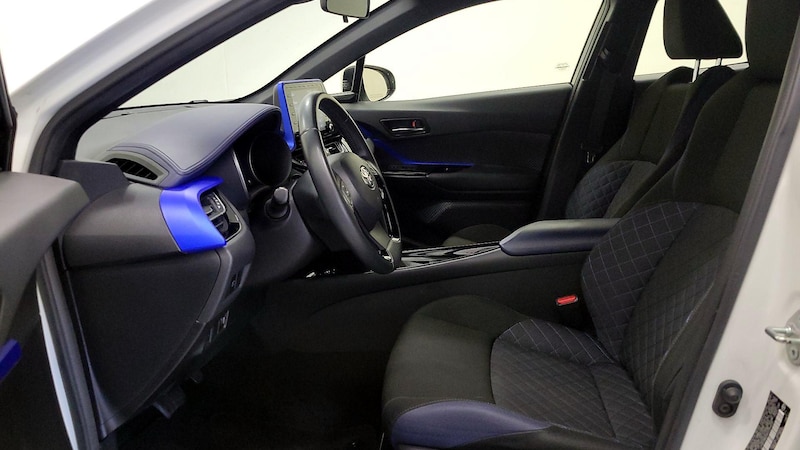 2021 Toyota C-HR XLE 11