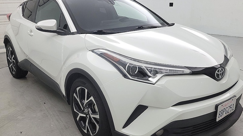 2018 Toyota C-HR XLE Hero Image