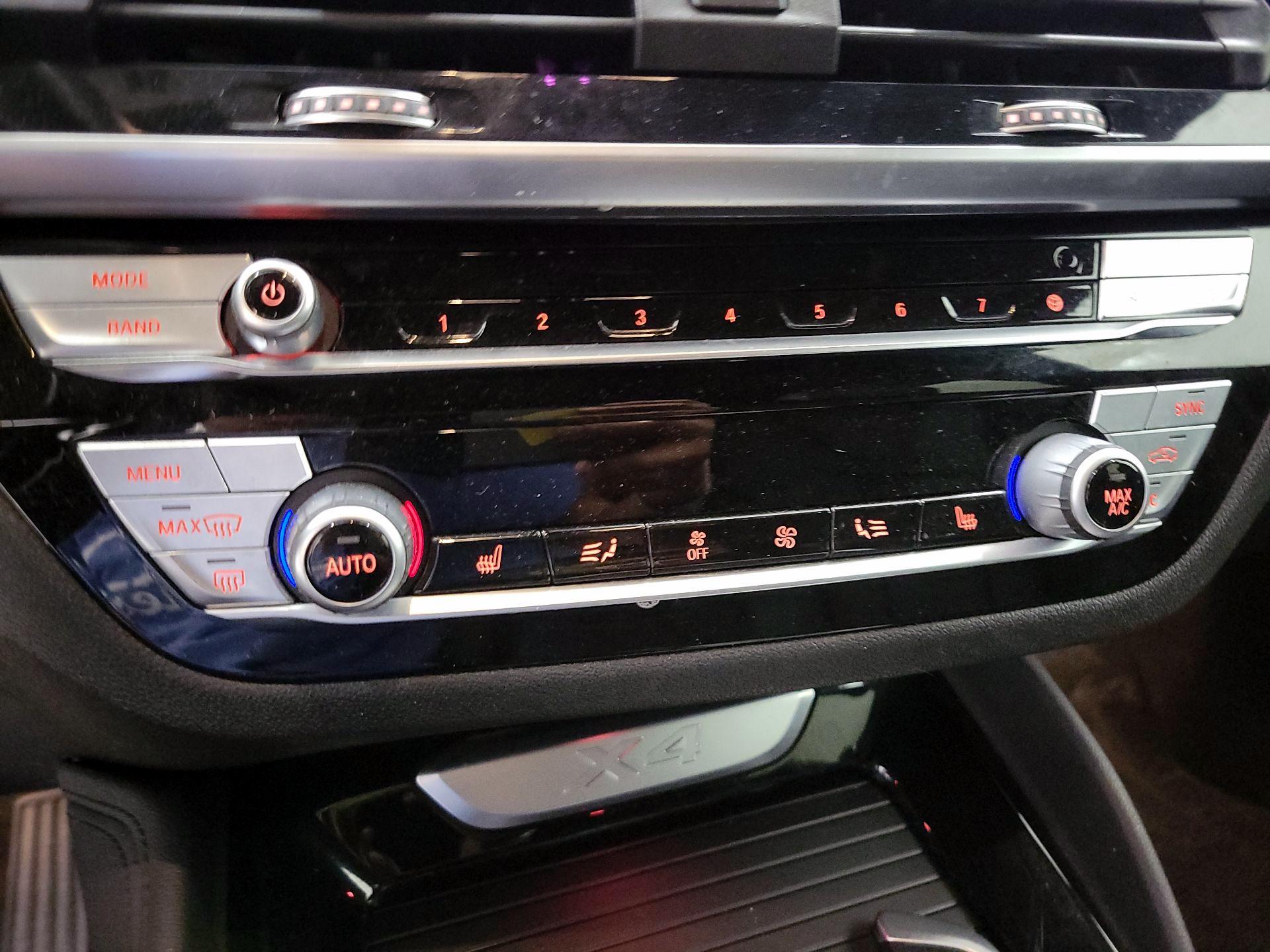 Thumbnail: 2020 BMW X4 - 15
