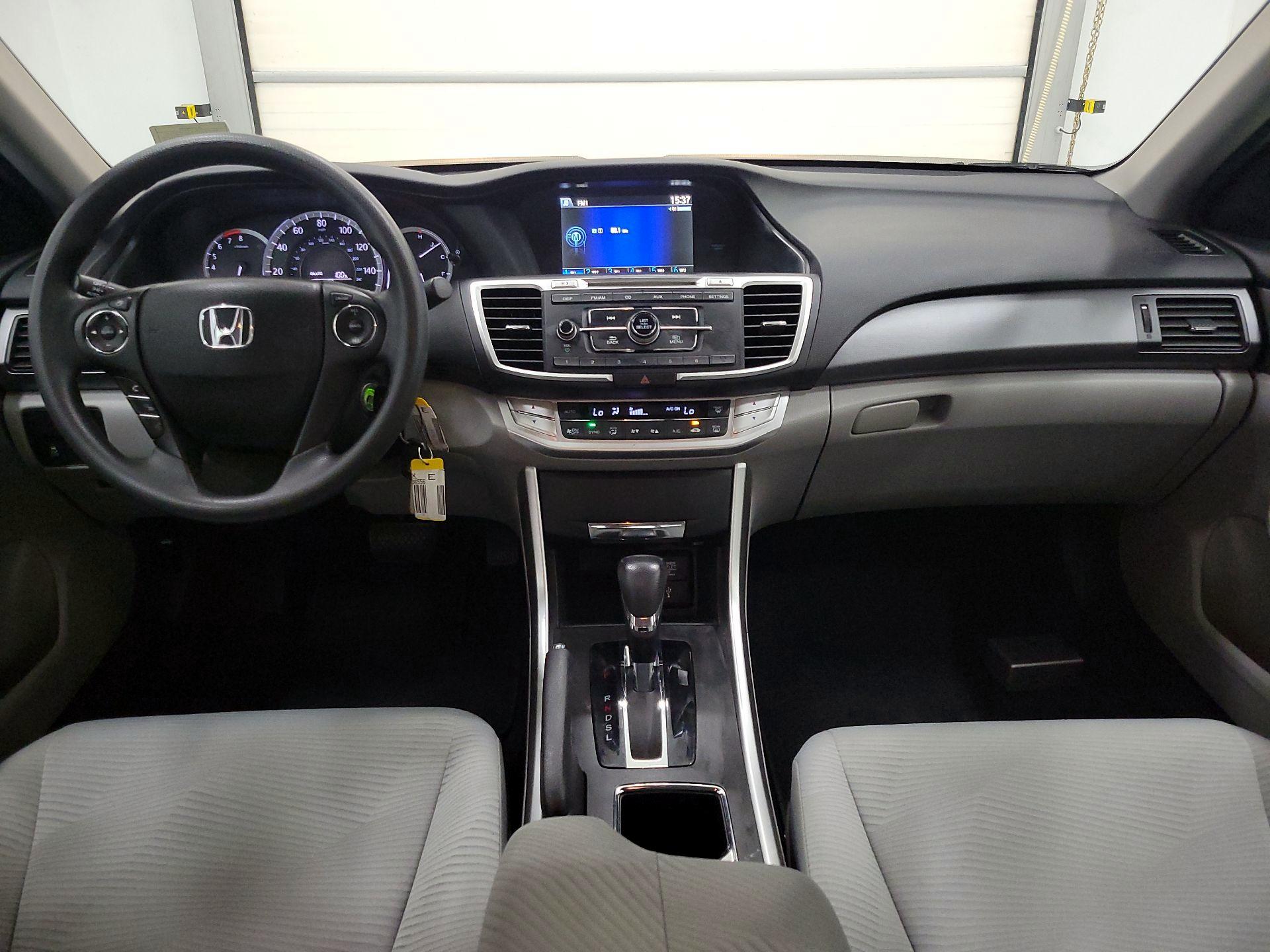 Thumbnail: 2015 Honda Accord - 9