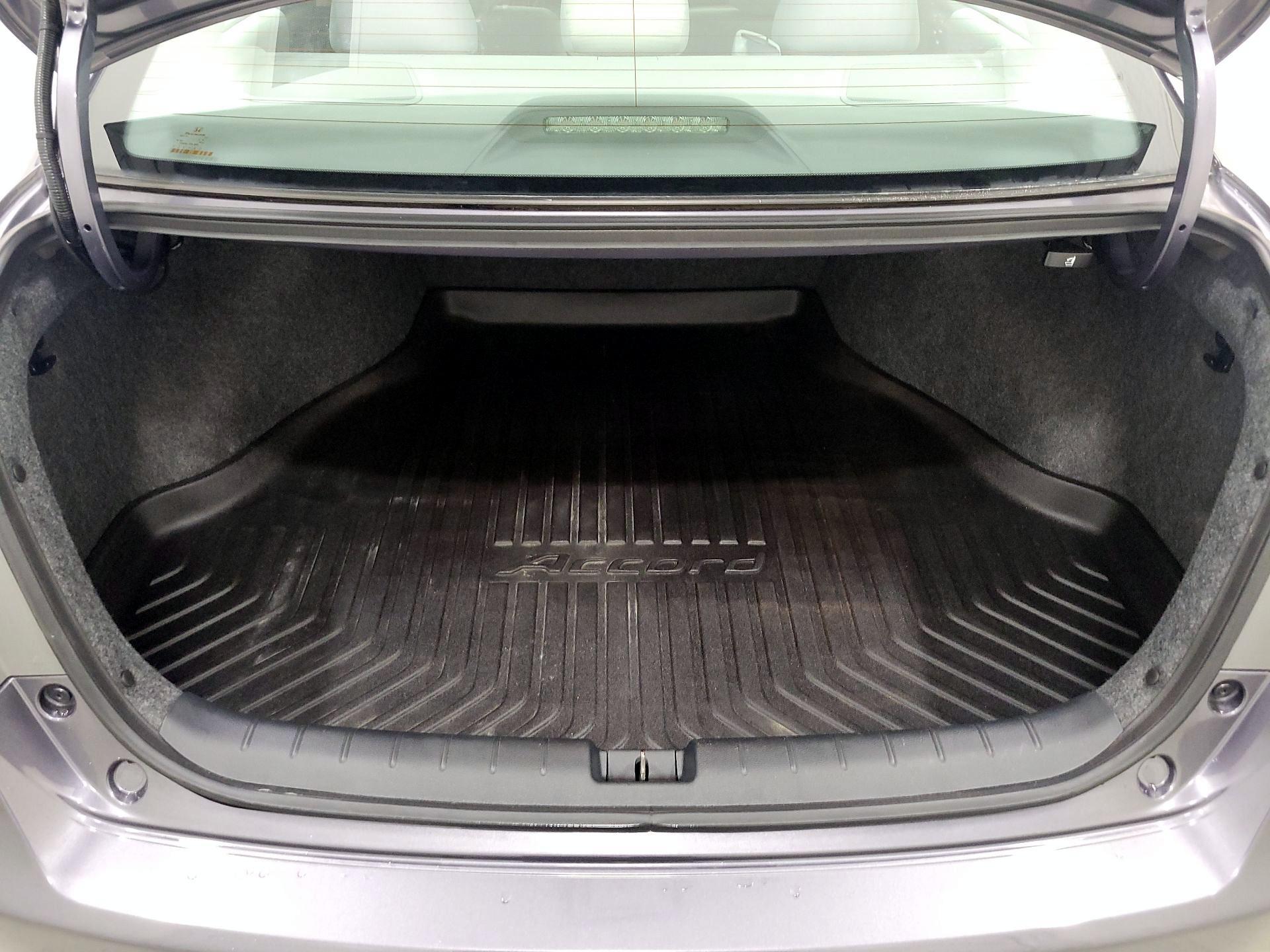 Thumbnail: 2015 Honda Accord - 20