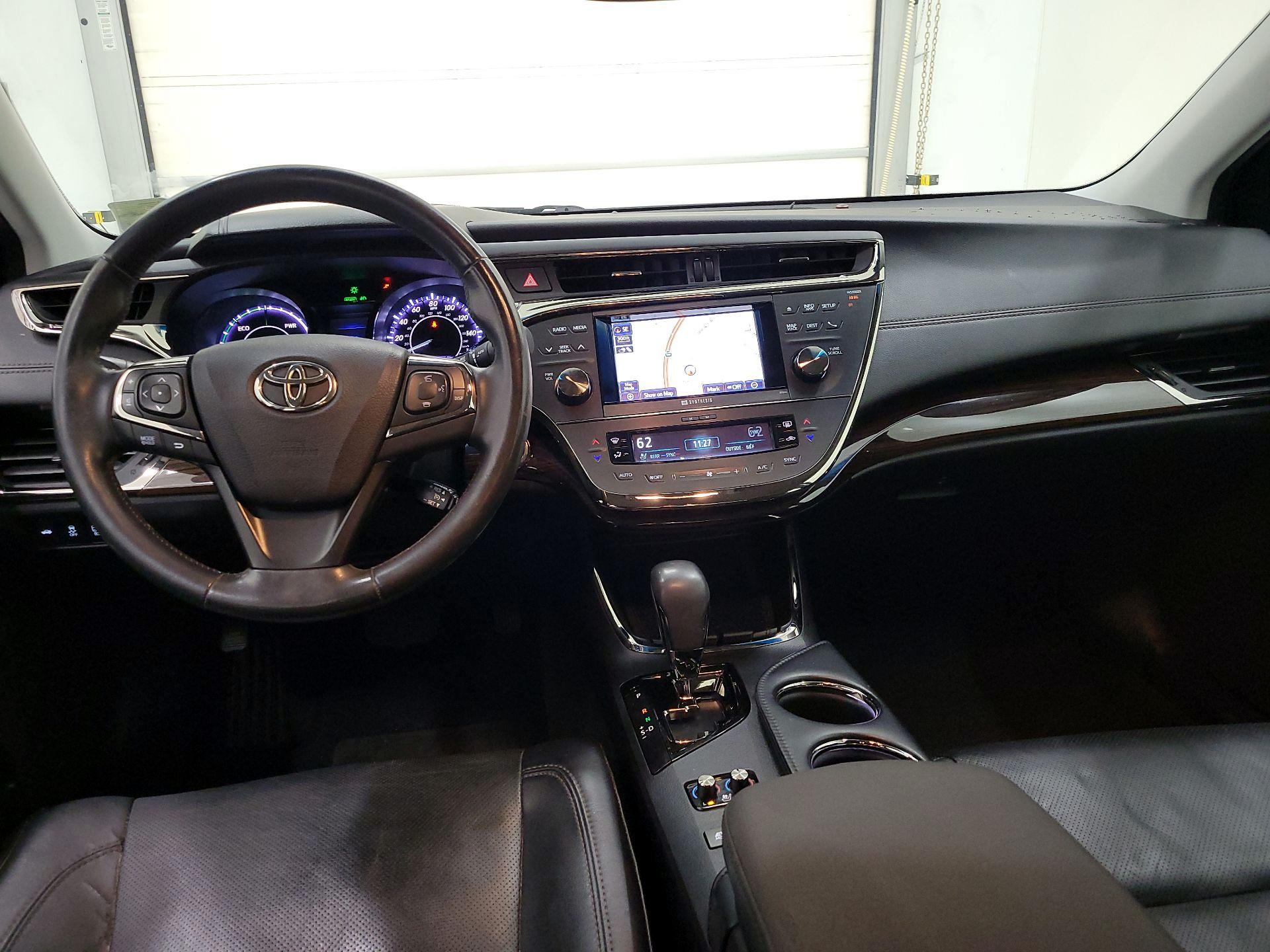 Thumbnail: 2013 Toyota Avalon - 9