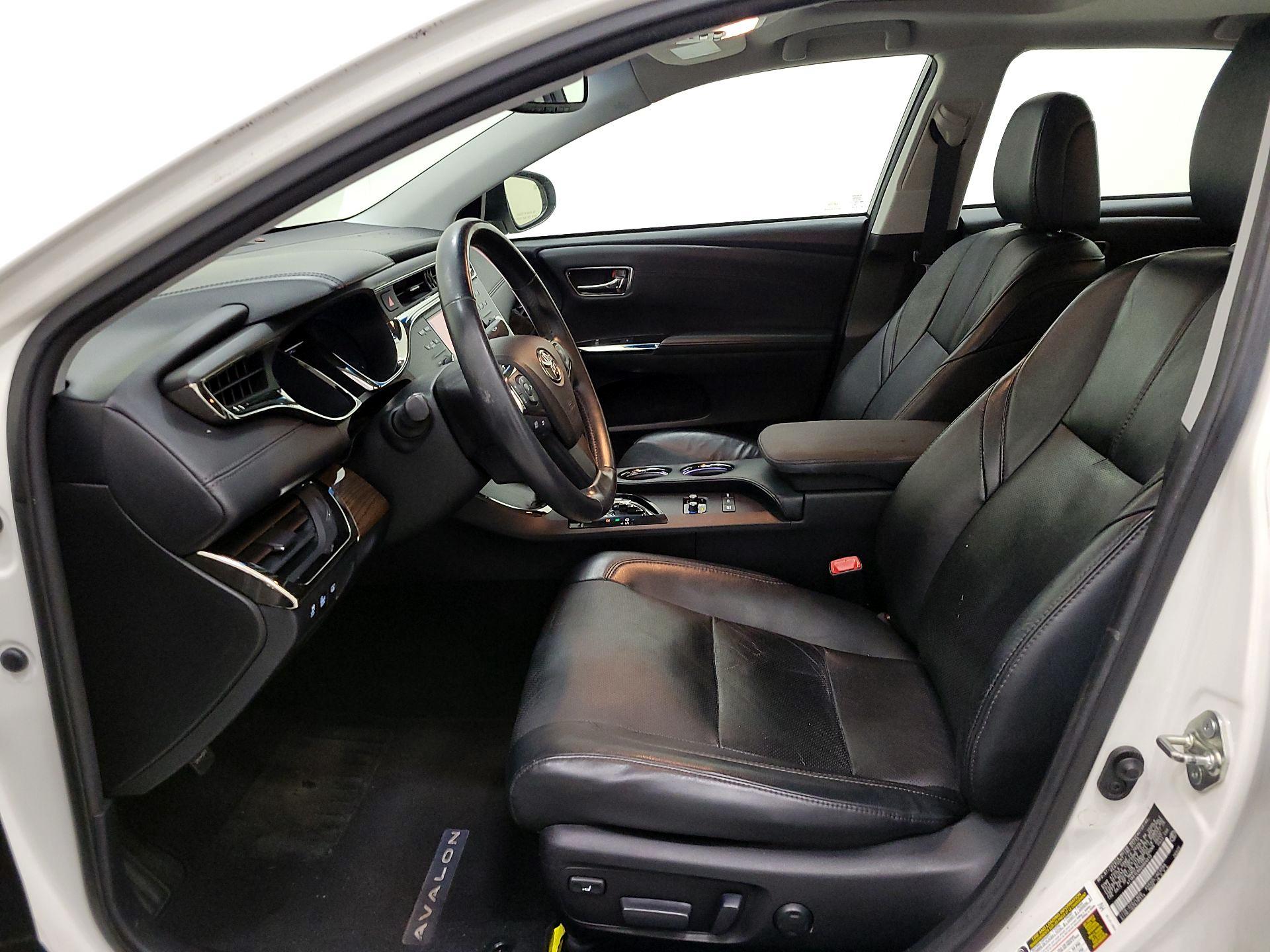 Thumbnail: 2013 Toyota Avalon - 11