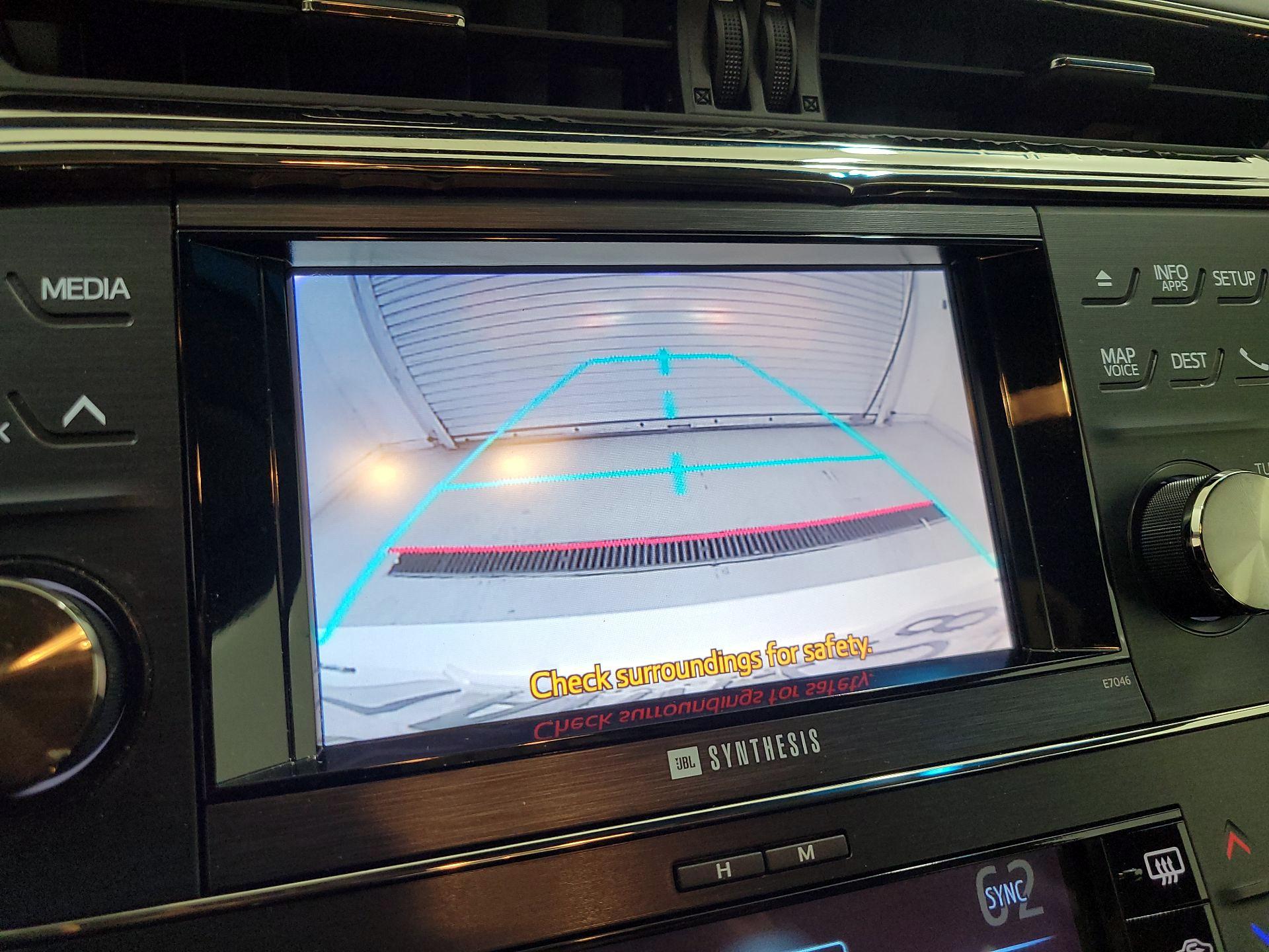 Thumbnail: 2013 Toyota Avalon - 15