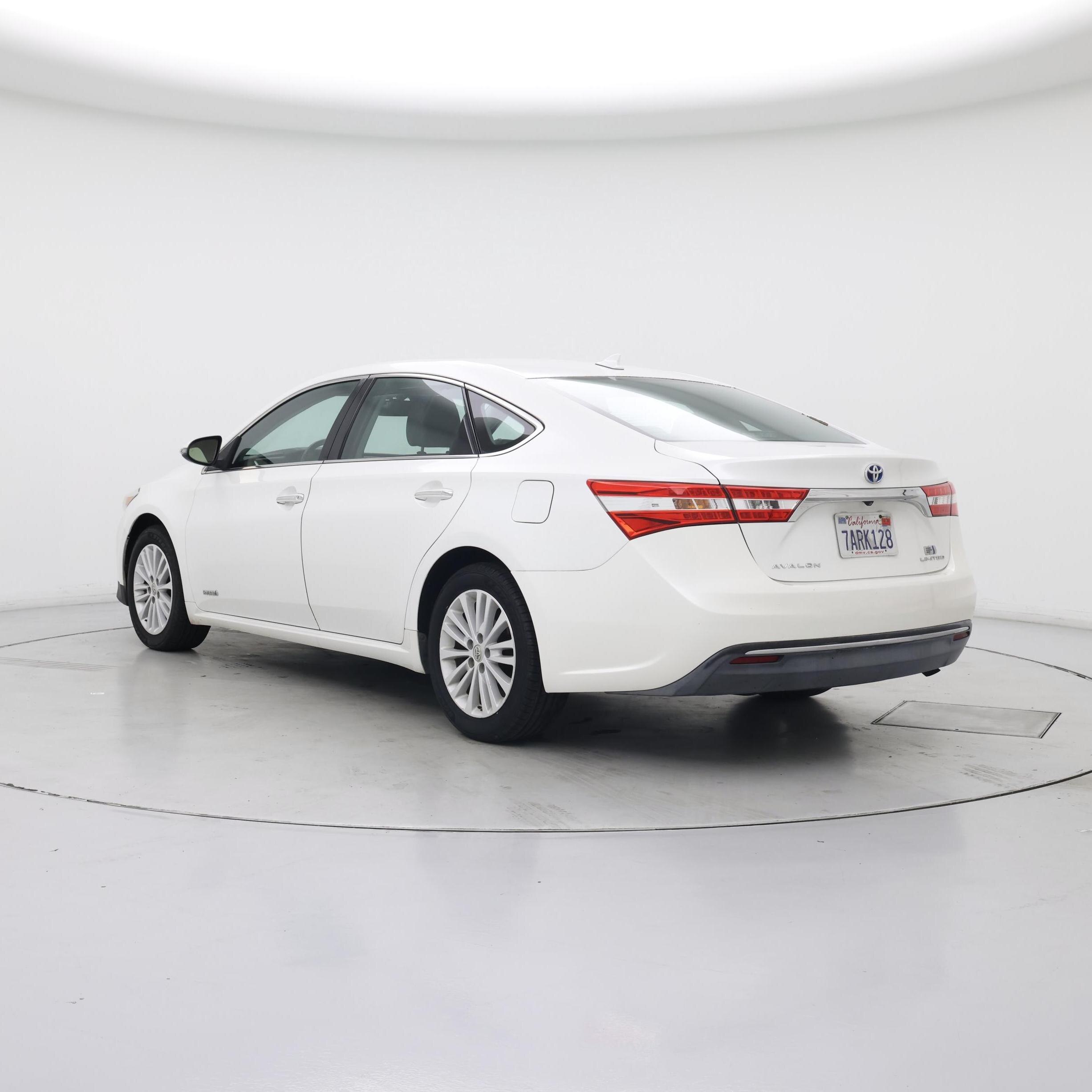 Thumbnail: 2013 Toyota Avalon - 2