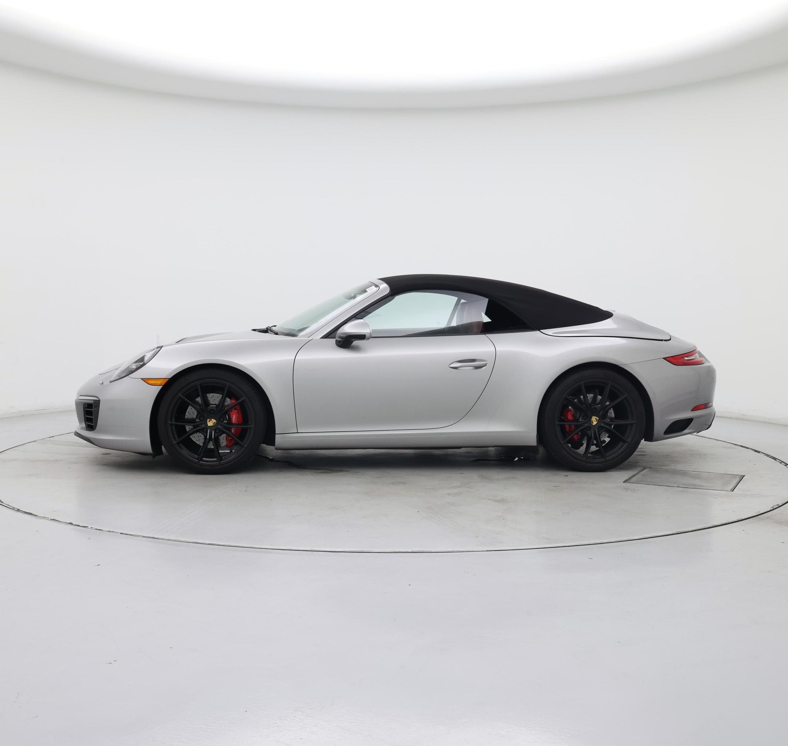 Thumbnail: 2017 Porsche 911 - 3
