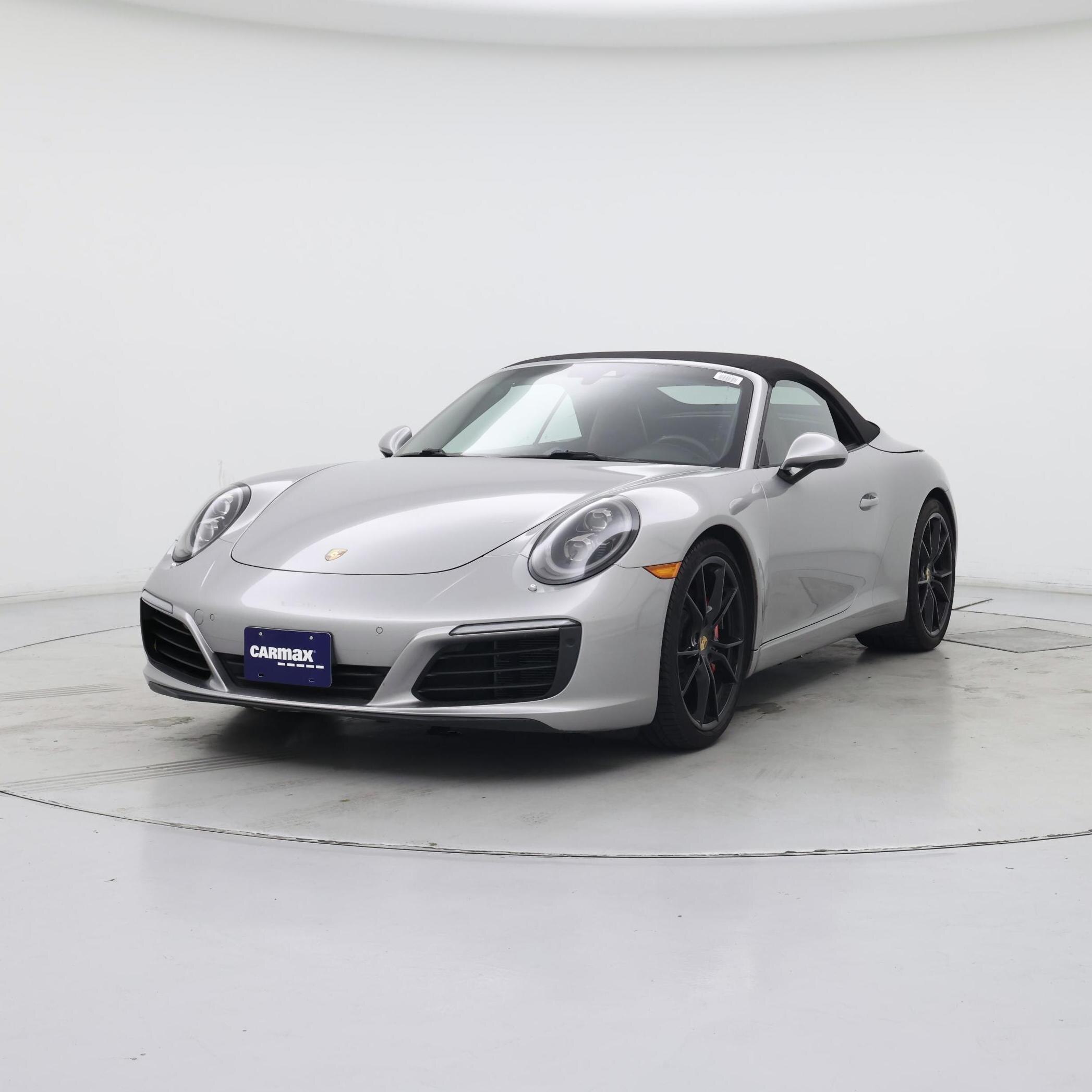 Thumbnail: 2017 Porsche 911 - 4