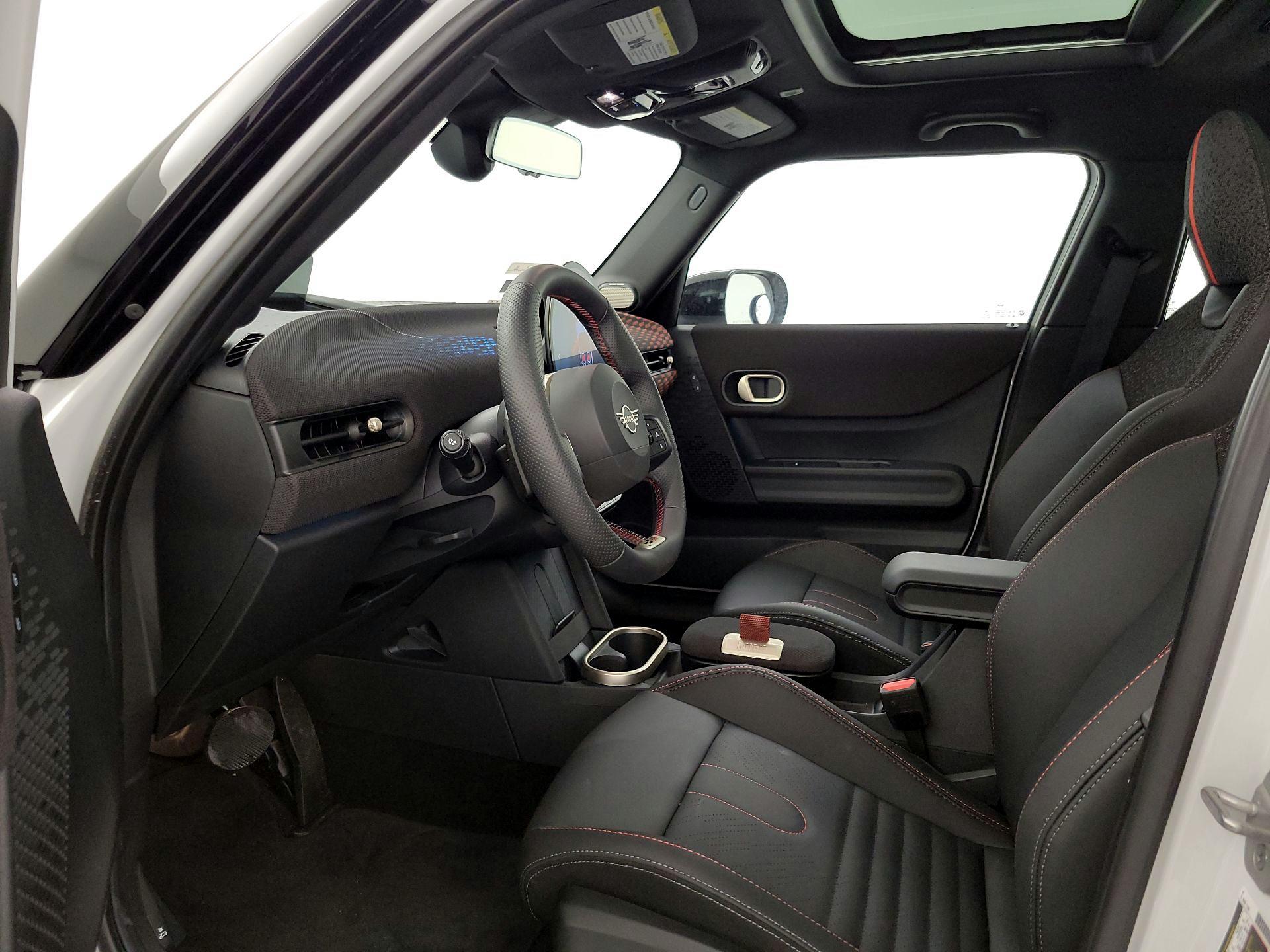 Thumbnail: 2025 MINI Cooper Hardtop - 11