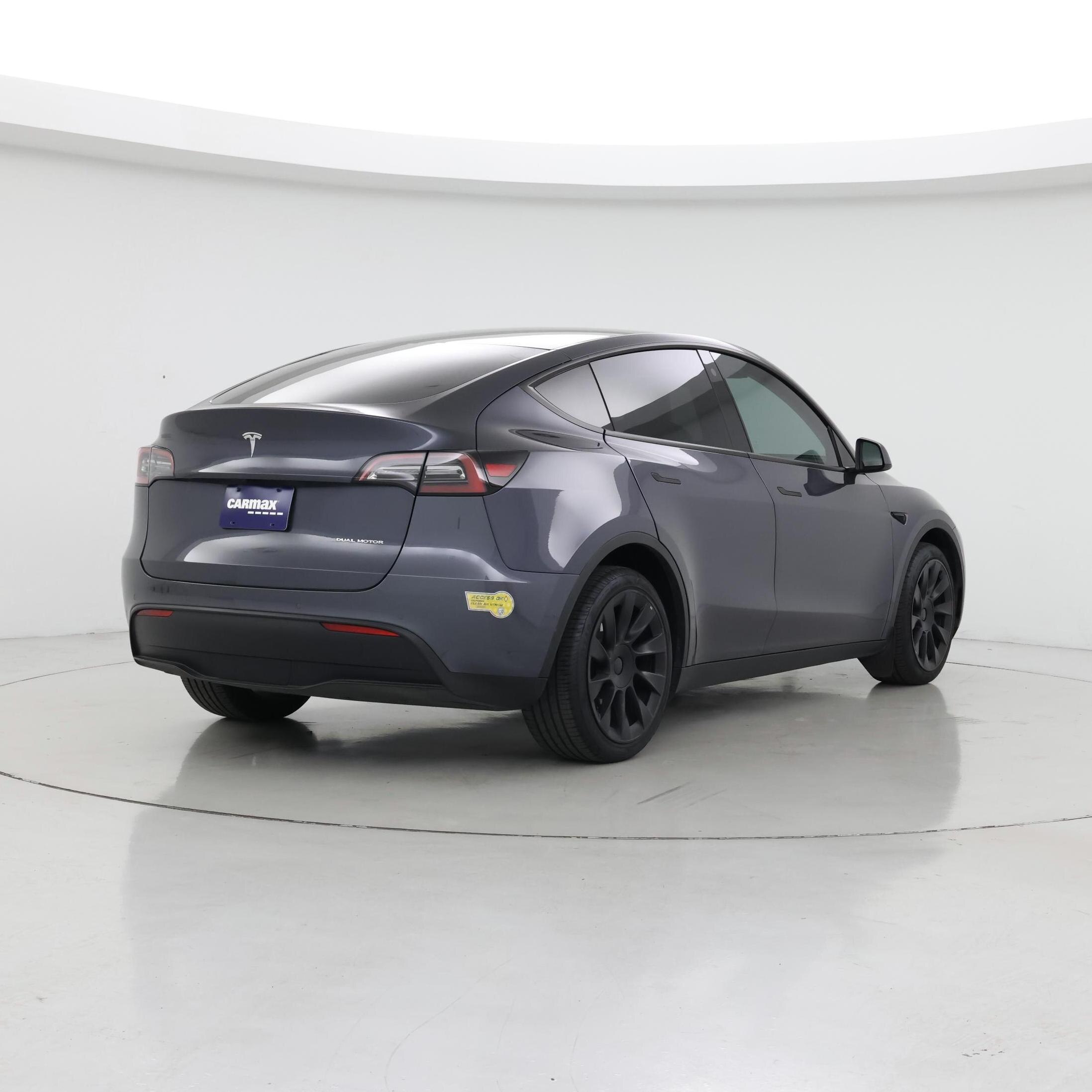 Thumbnail: 2022 Tesla Model Y - 8