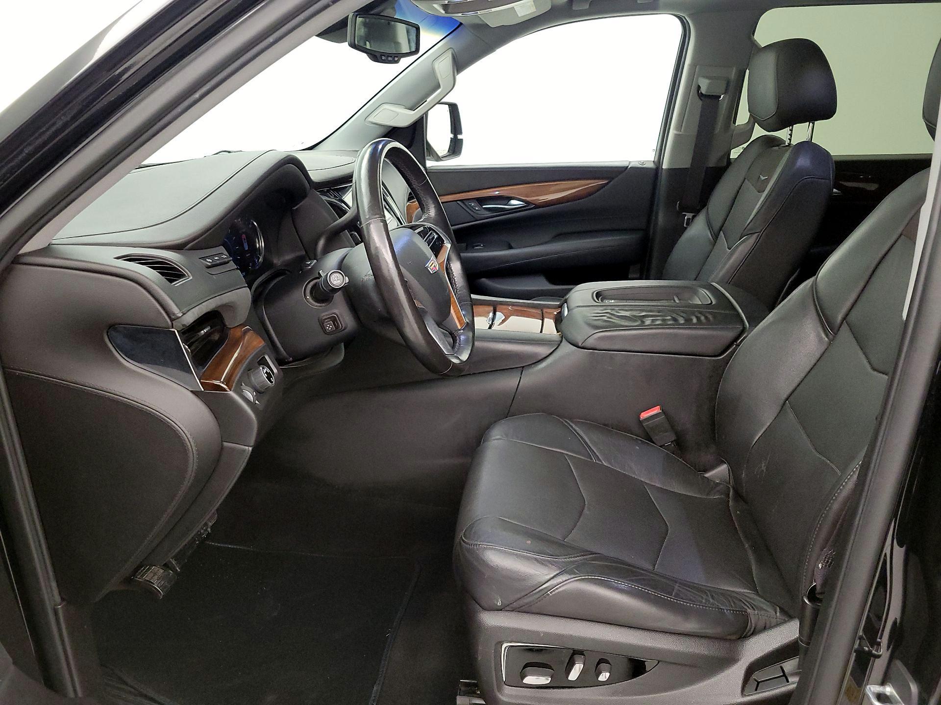 Thumbnail: 2016 Cadillac Escalade - 11