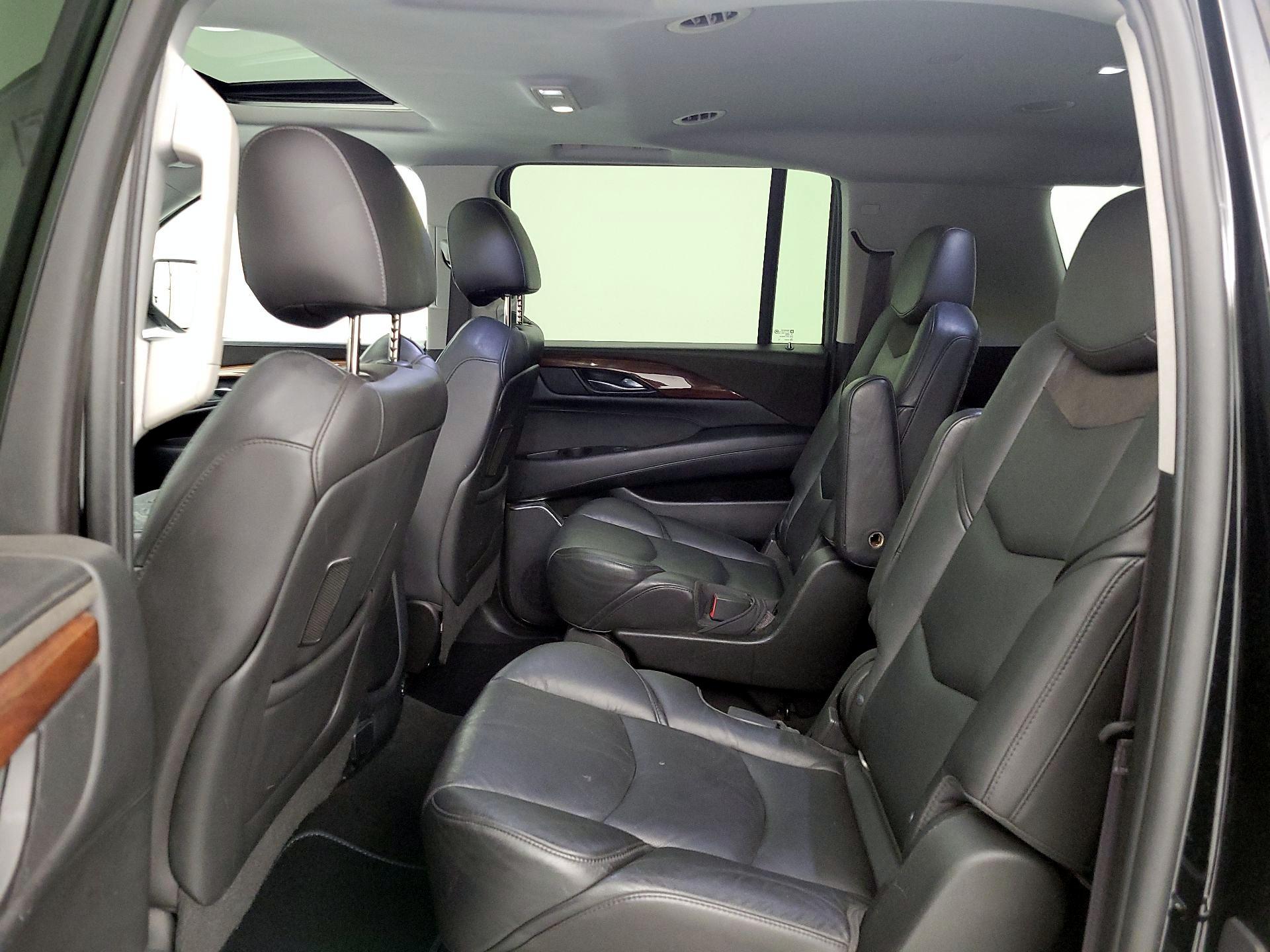 Thumbnail: 2016 Cadillac Escalade - 20