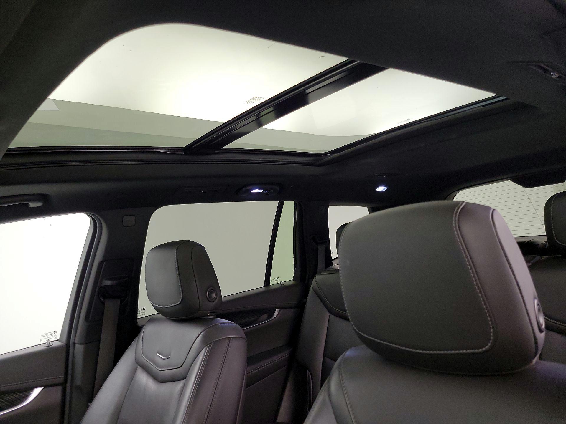 Thumbnail: 2020 Cadillac XT6 - 19