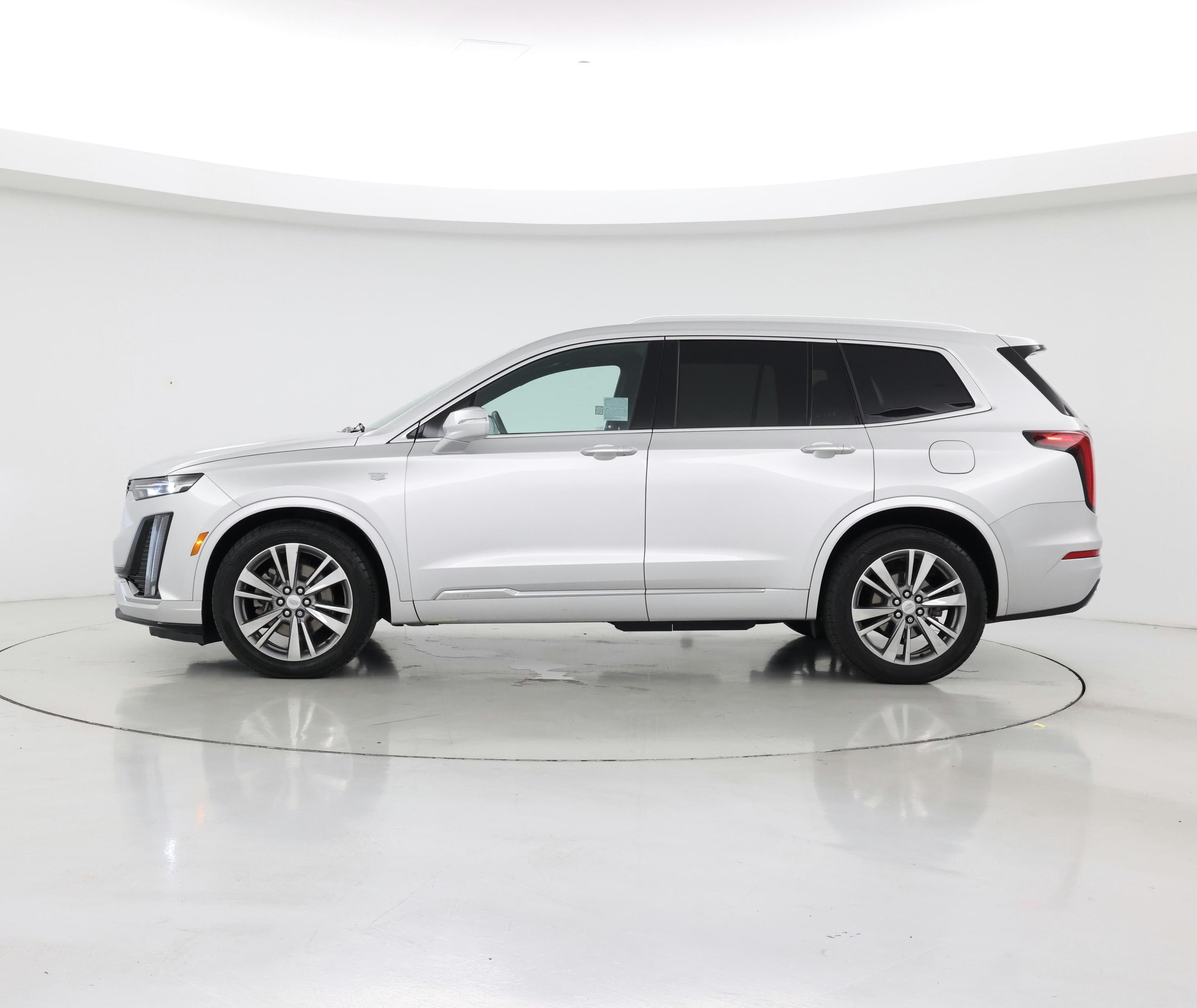 Thumbnail: 2020 Cadillac XT6 - 3