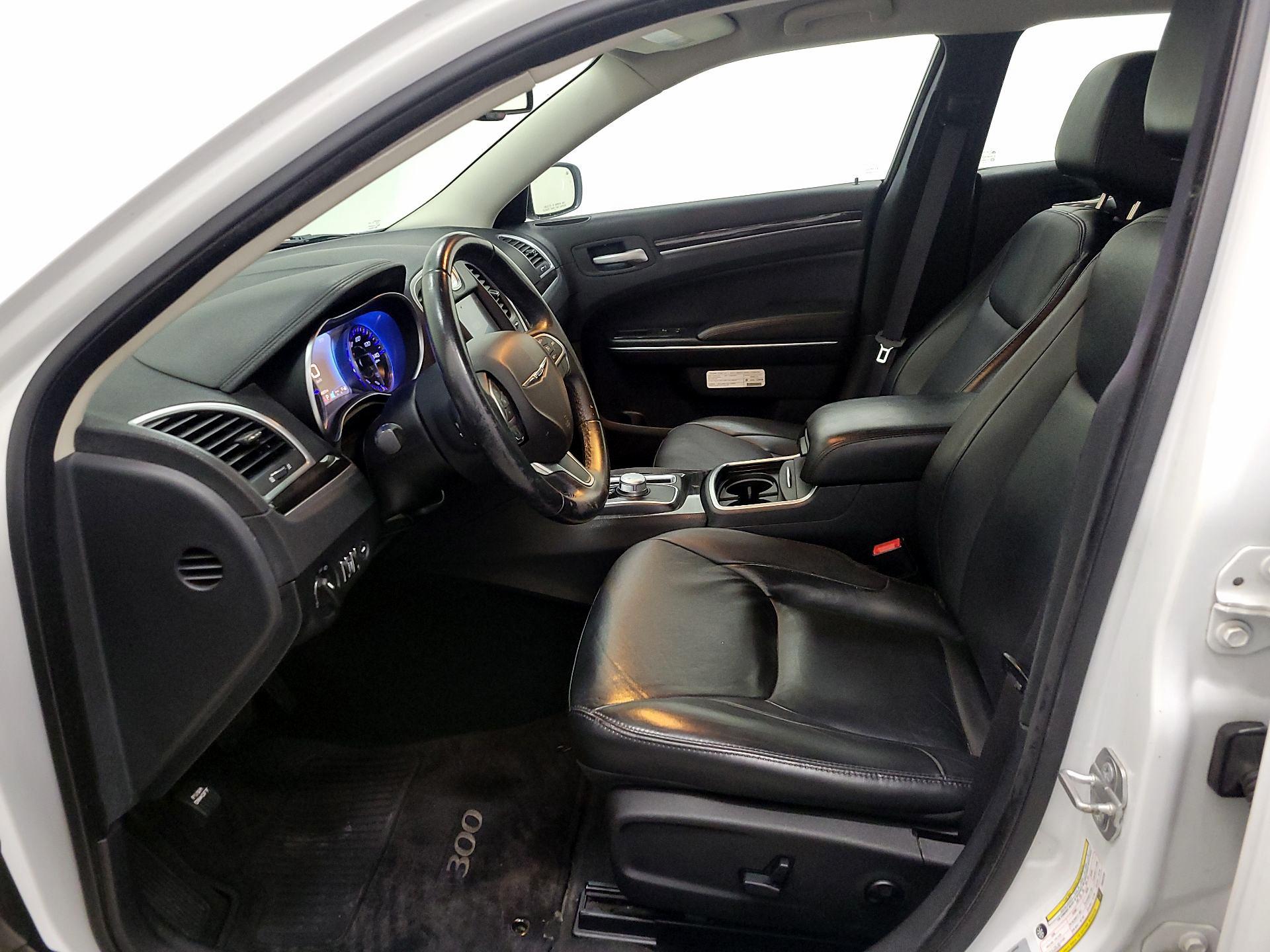 Thumbnail: 2015 Chrysler 300 - 9