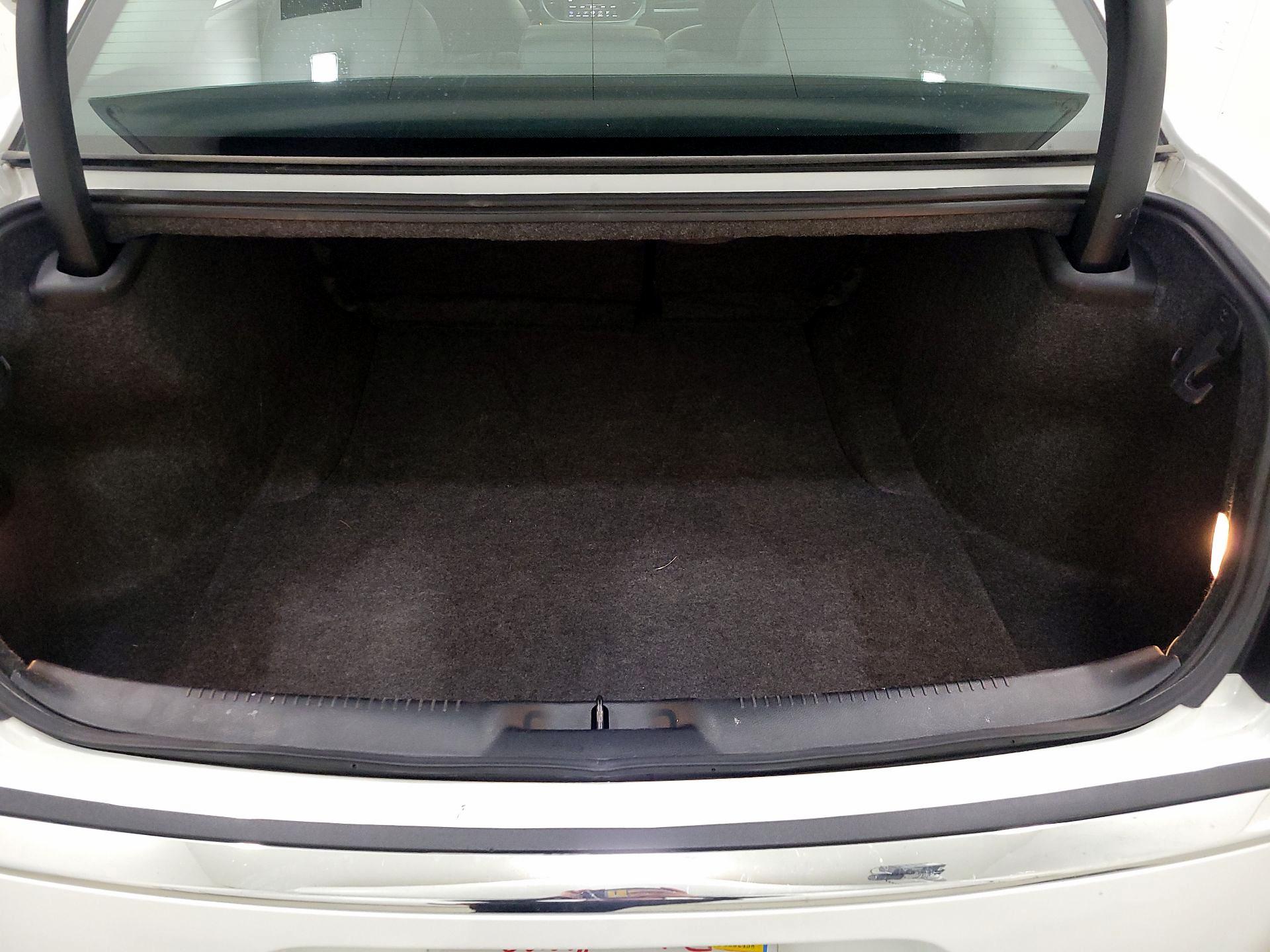 Thumbnail: 2015 Chrysler 300 - 17