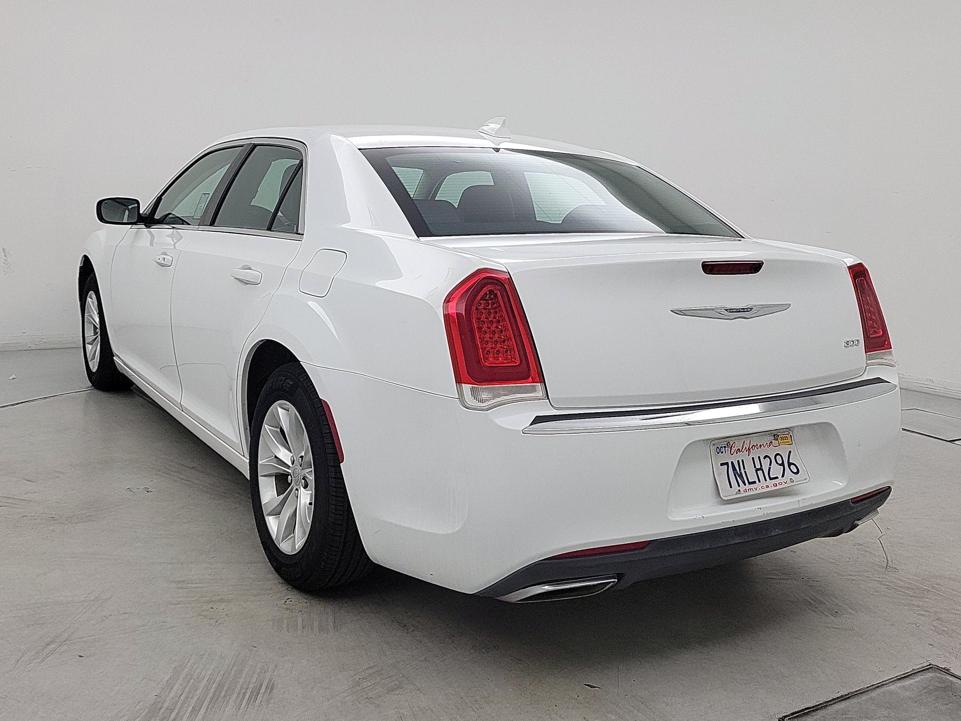 Thumbnail: 2015 Chrysler 300 - 7