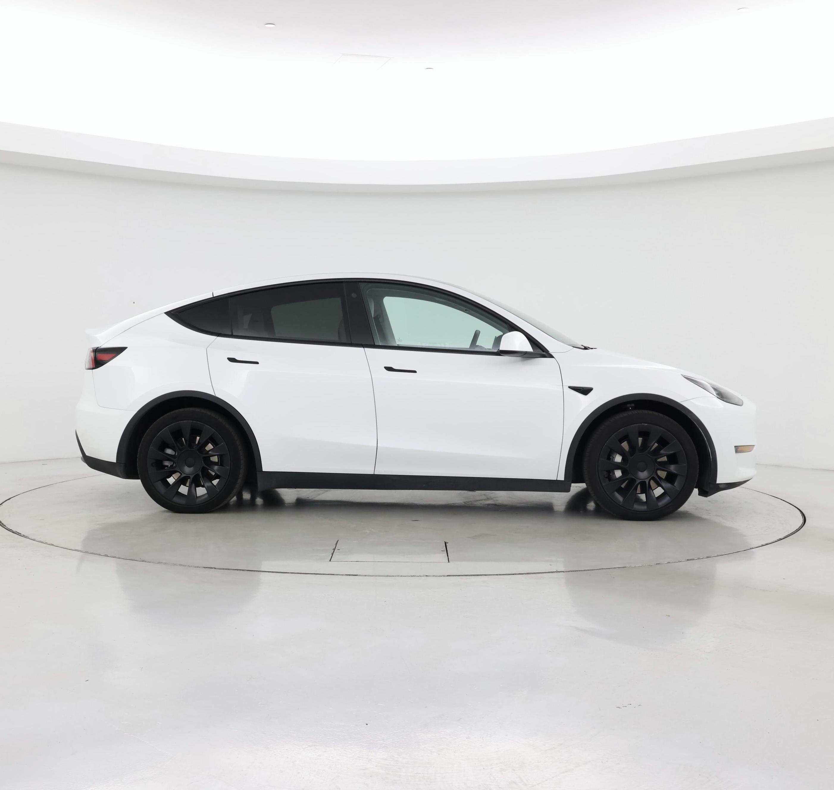 Thumbnail: 2023 Tesla Model Y - 7