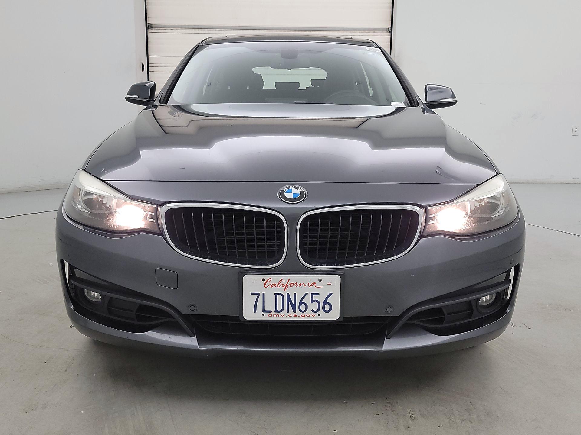 Thumbnail: 2015 BMW 3 Series - 2