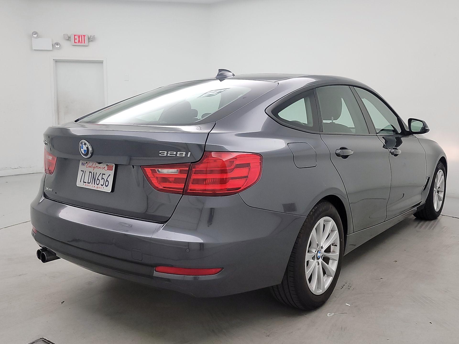 Thumbnail: 2015 BMW 3 Series - 5