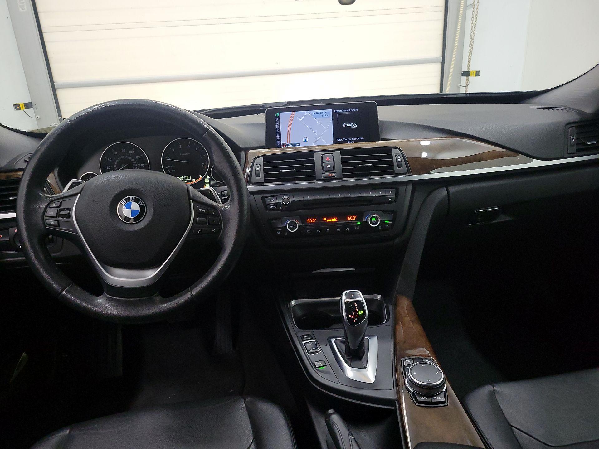 Thumbnail: 2015 BMW 3 Series - 8