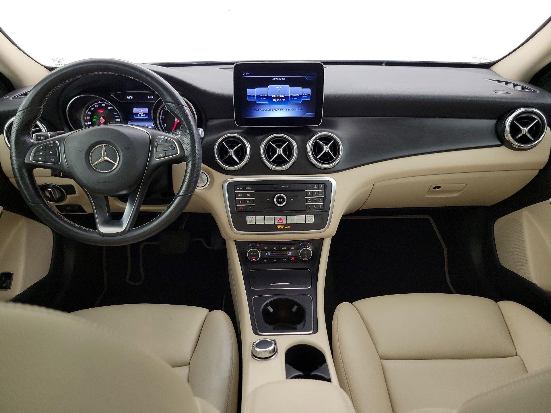 Thumbnail: 2019 Mercedes-Benz GLA - 9