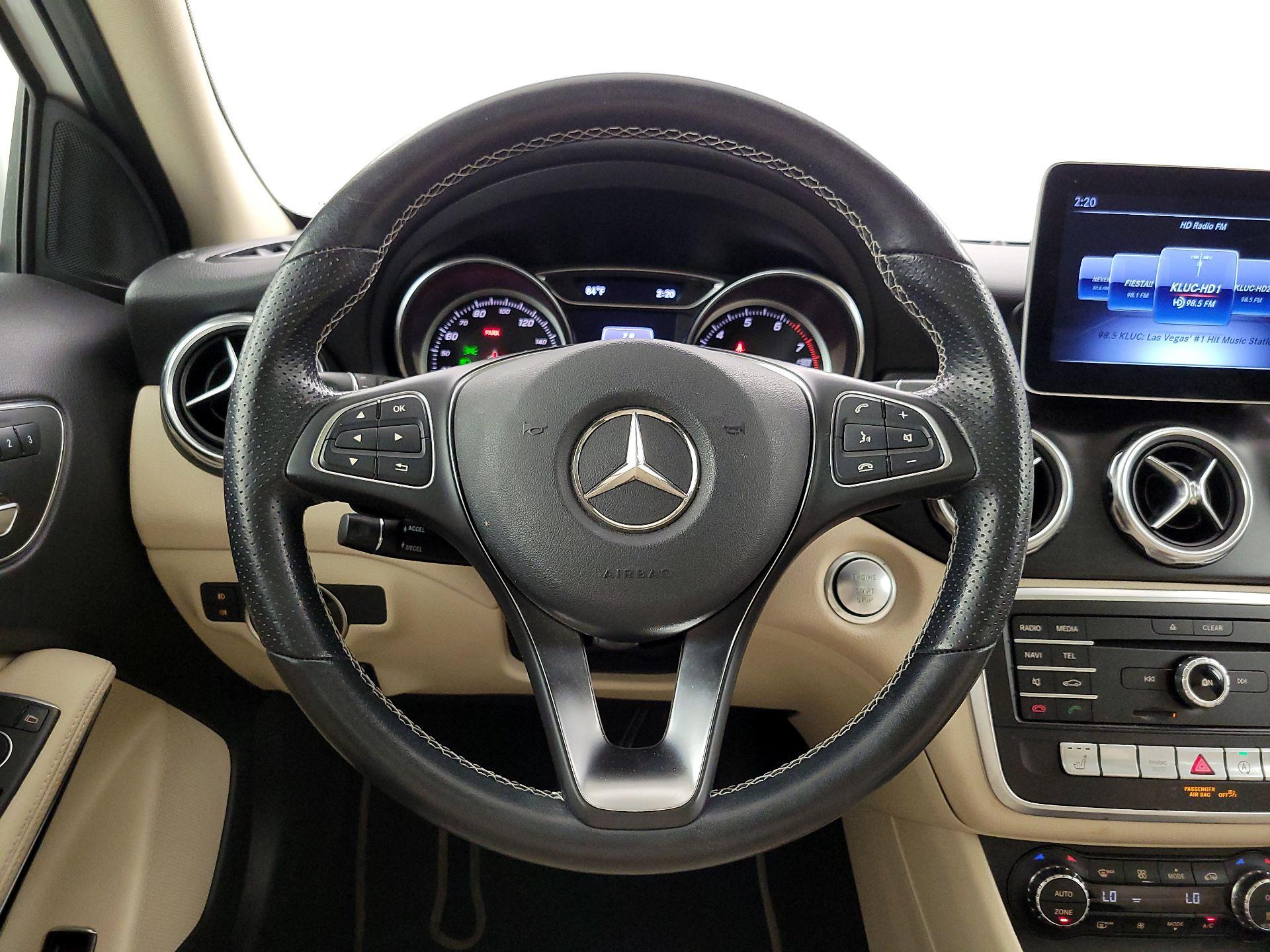 Thumbnail: 2019 Mercedes-Benz GLA - 10