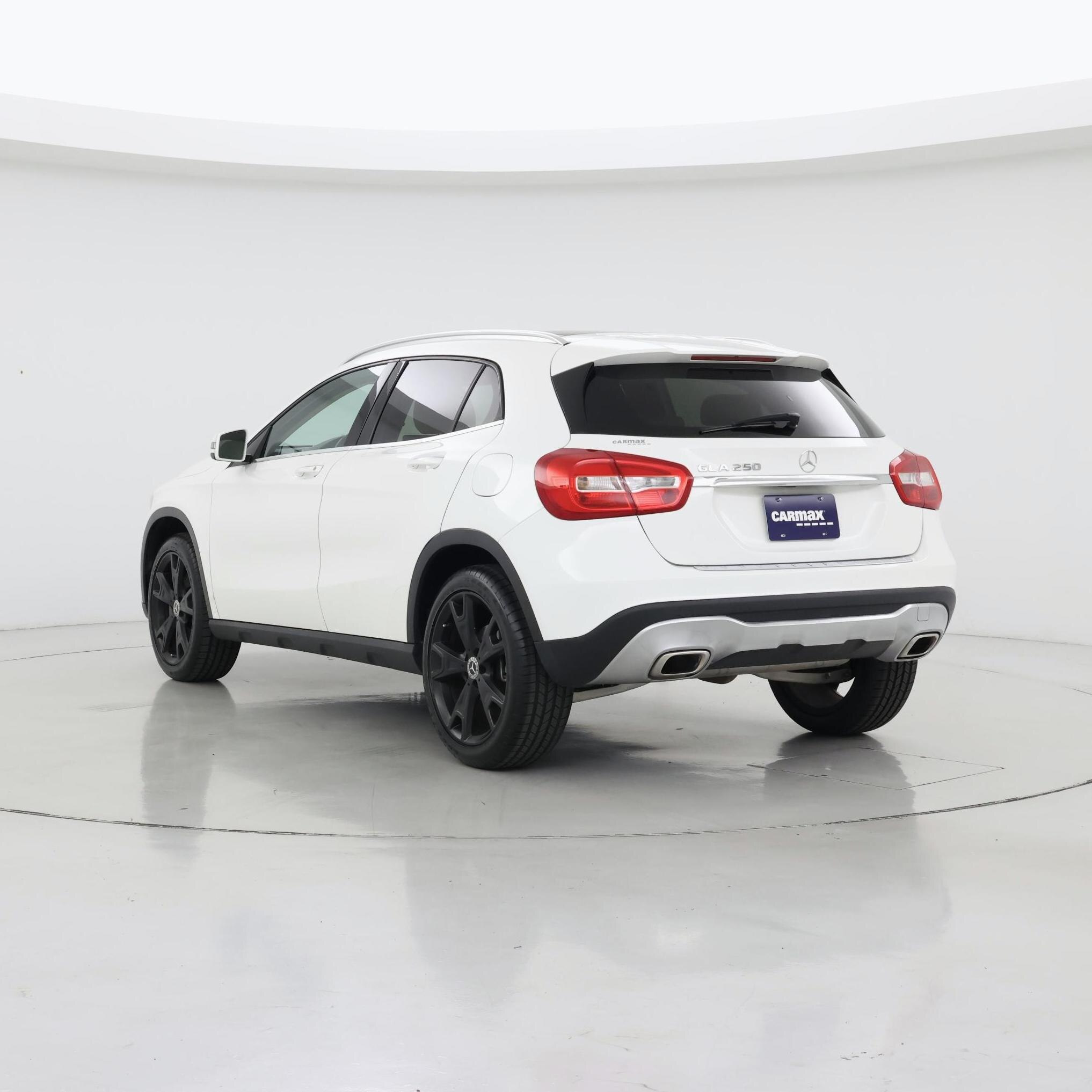 Thumbnail: 2019 Mercedes-Benz GLA - 2