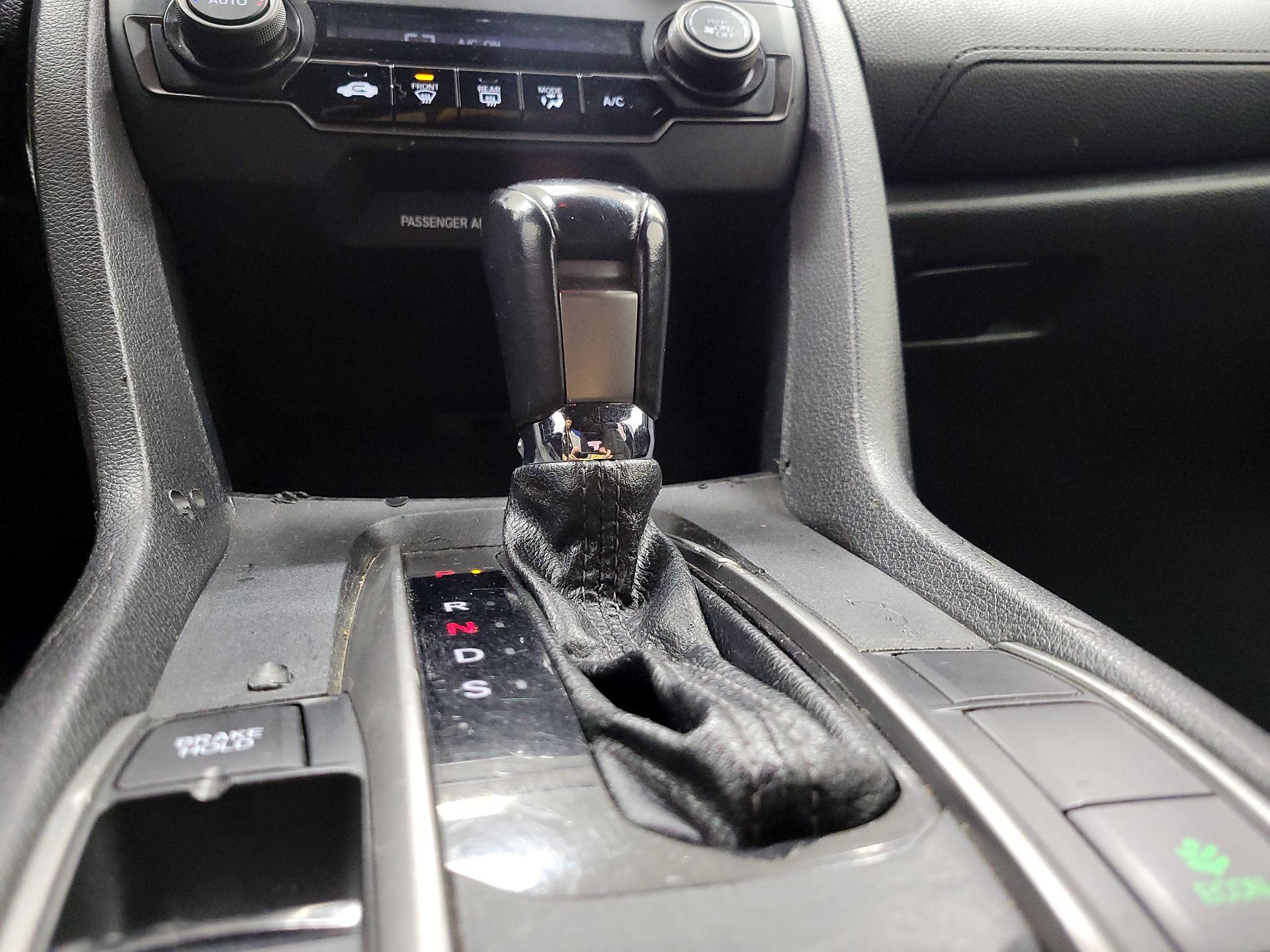 Thumbnail: 2019 Honda Civic - 17