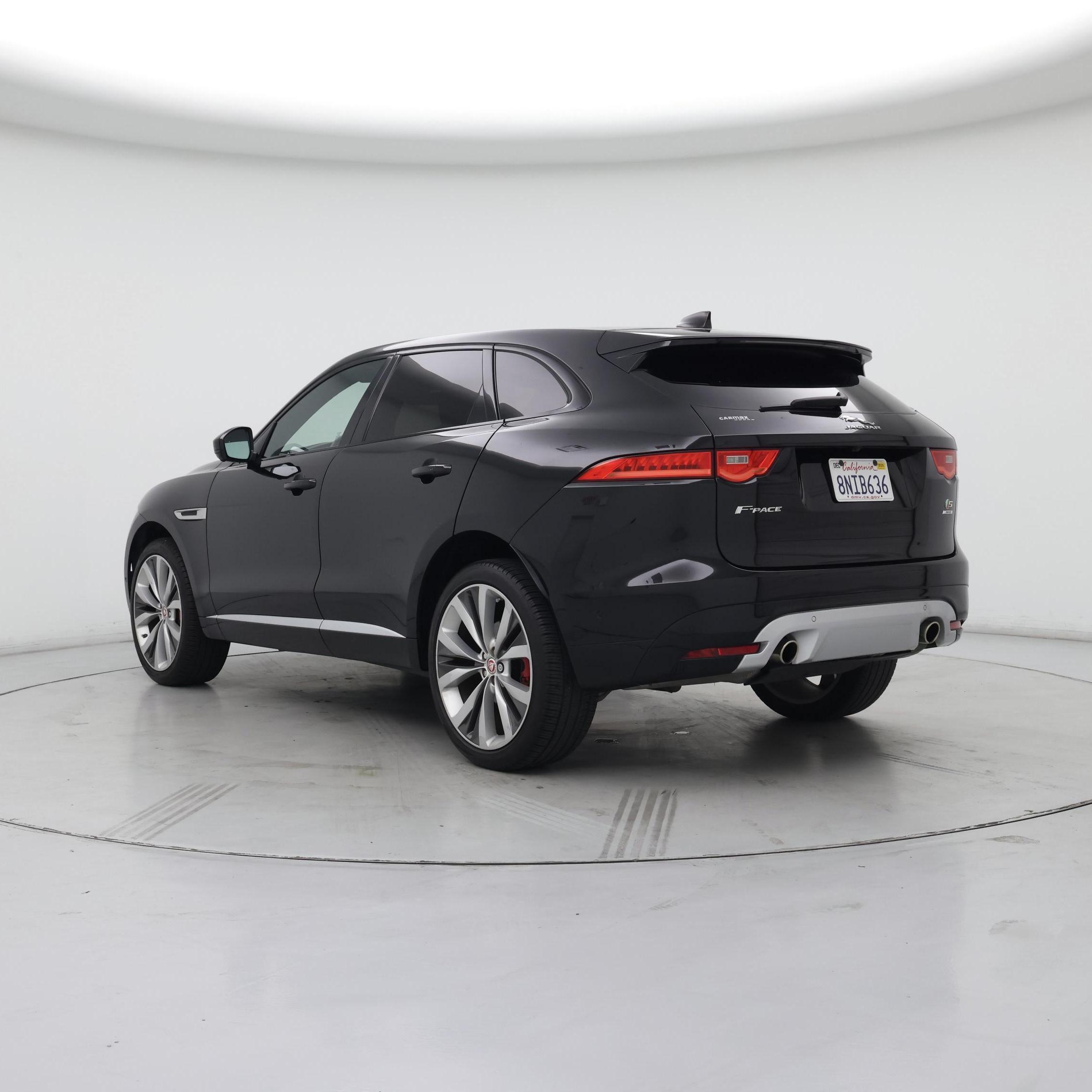 Thumbnail: 2020 Jaguar F-Pace - 2