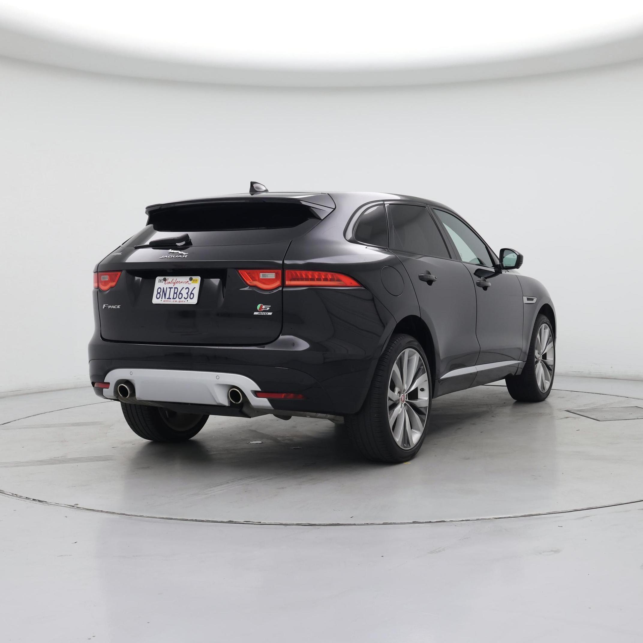 Thumbnail: 2020 Jaguar F-Pace - 8