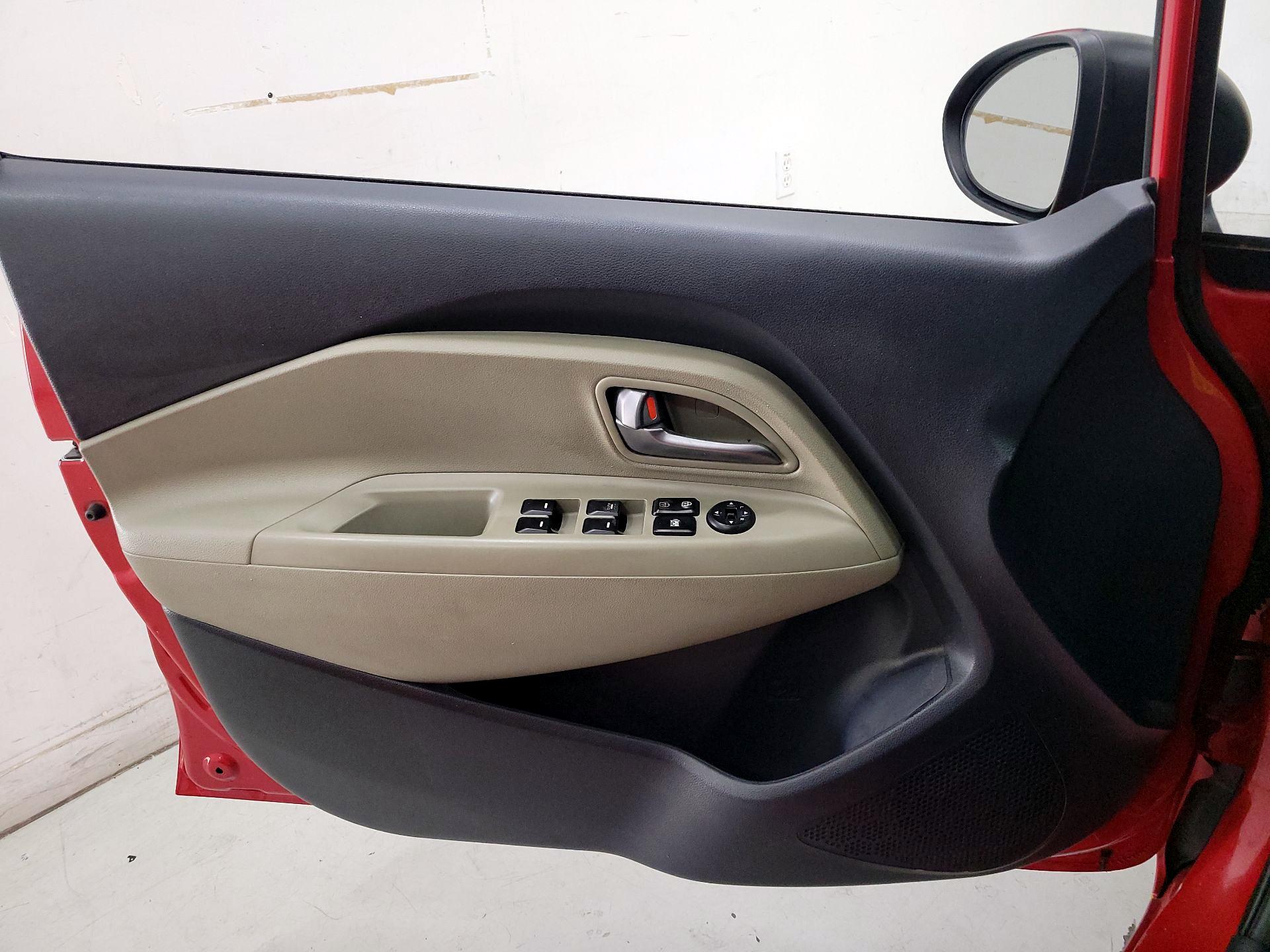Thumbnail: 2014 Kia Rio - 12