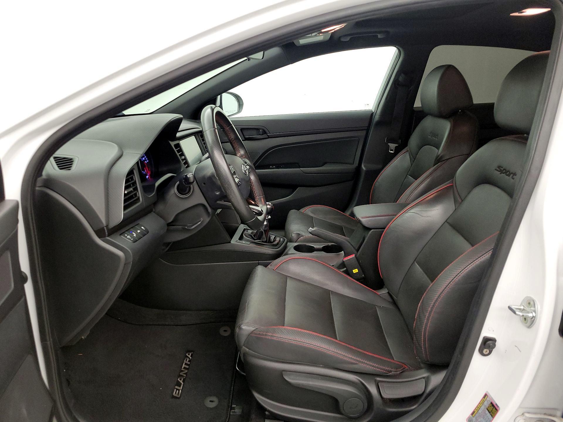 Thumbnail: 2019 Hyundai Elantra - 11