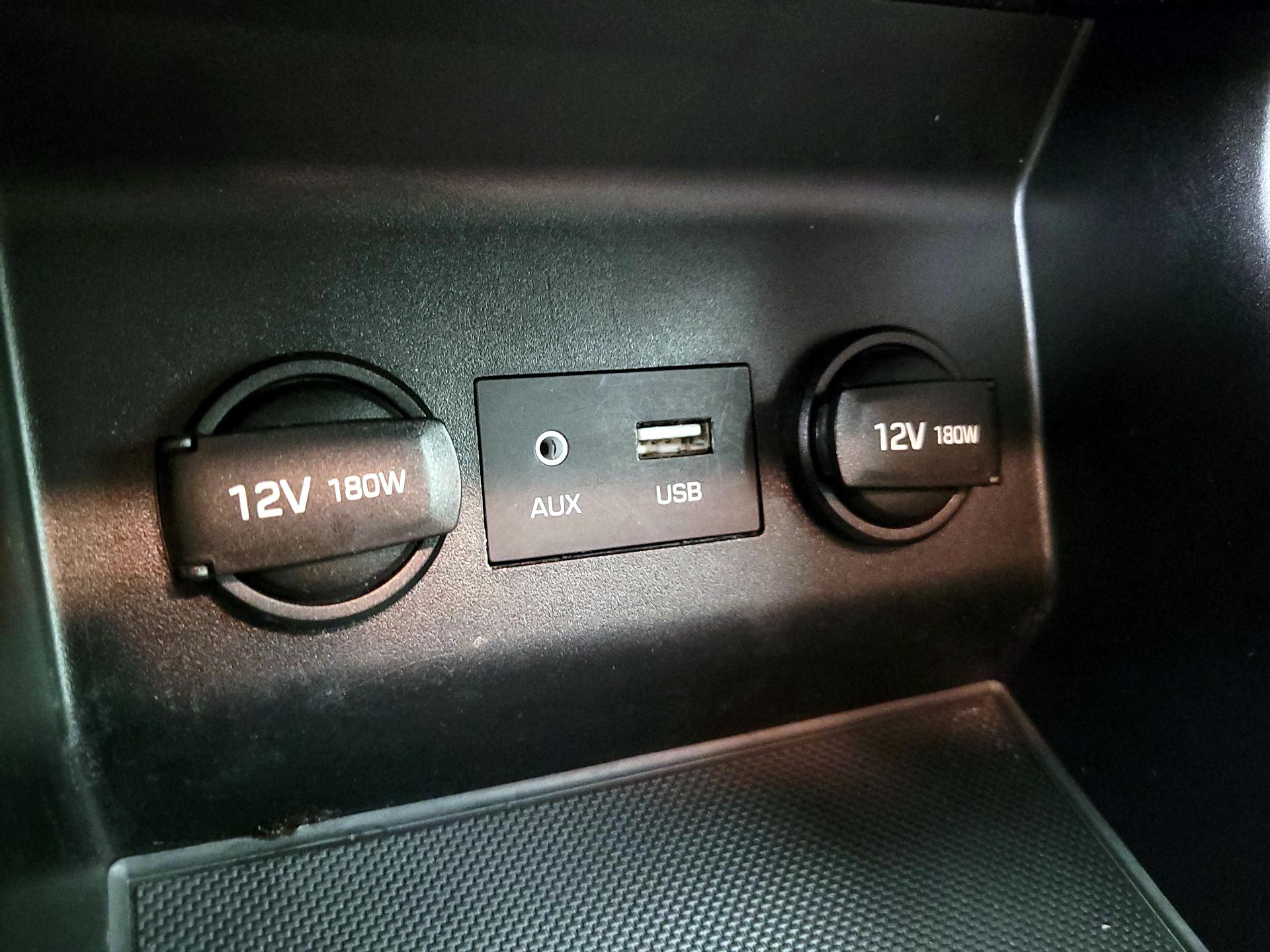 Thumbnail: 2019 Hyundai Elantra - 18