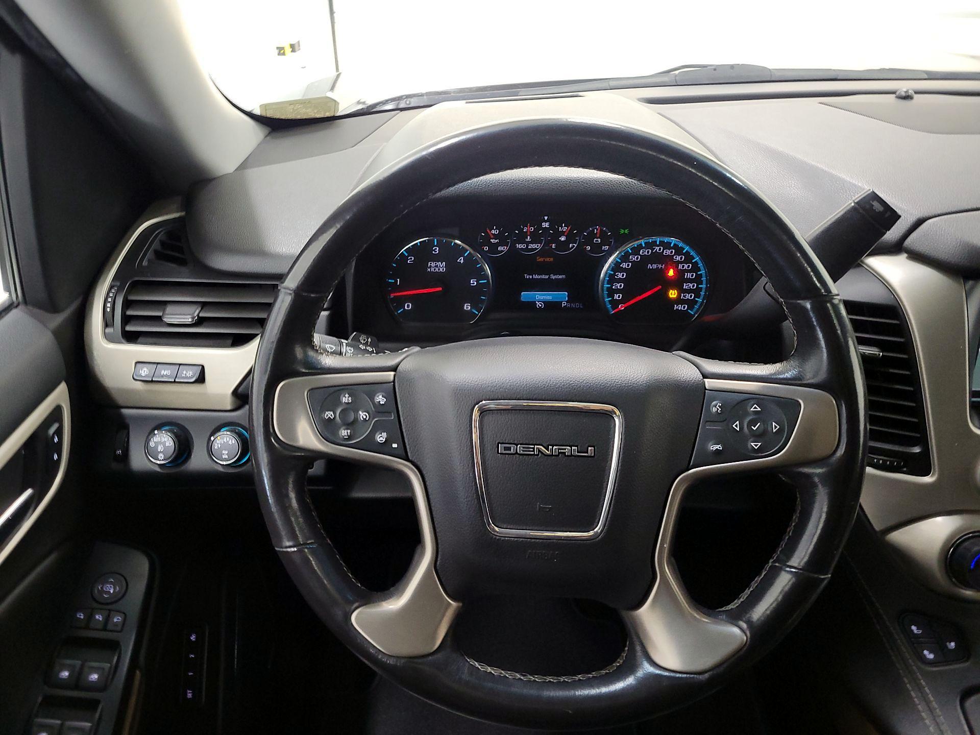 Thumbnail: 2018 GMC Yukon XL - 10