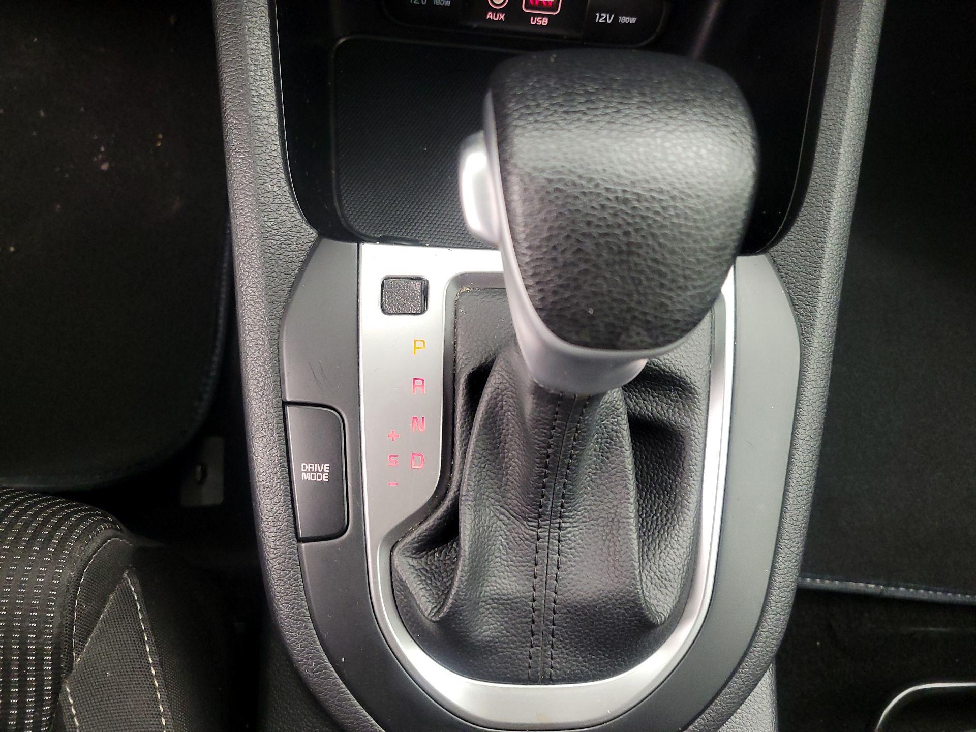 Thumbnail: 2020 Kia Forte - 17