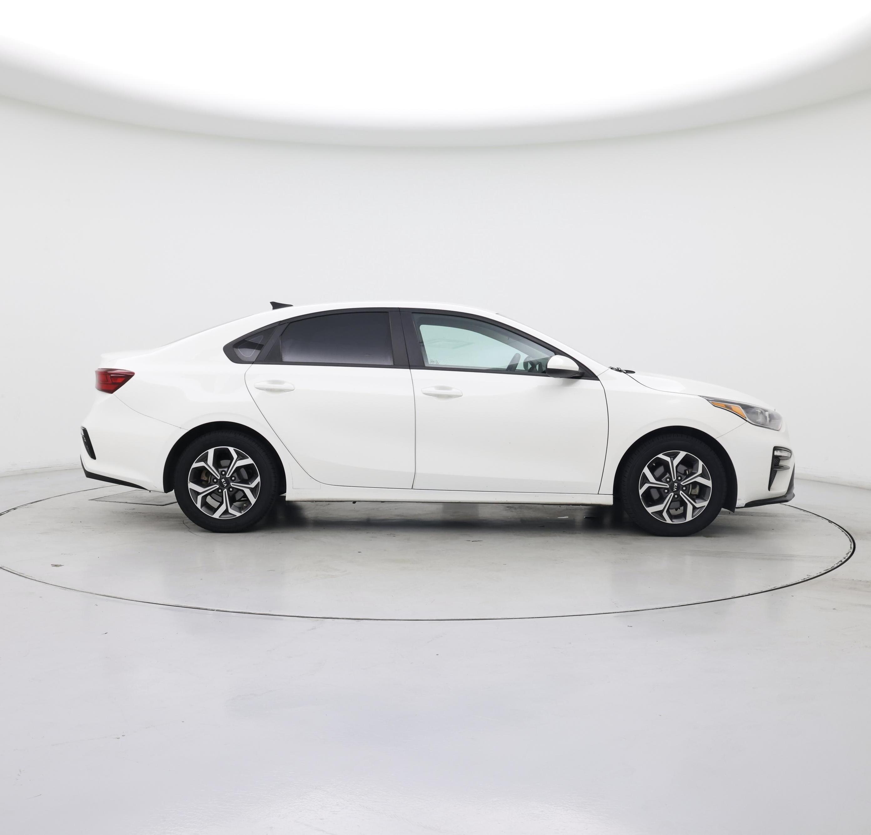 Thumbnail: 2020 Kia Forte - 7