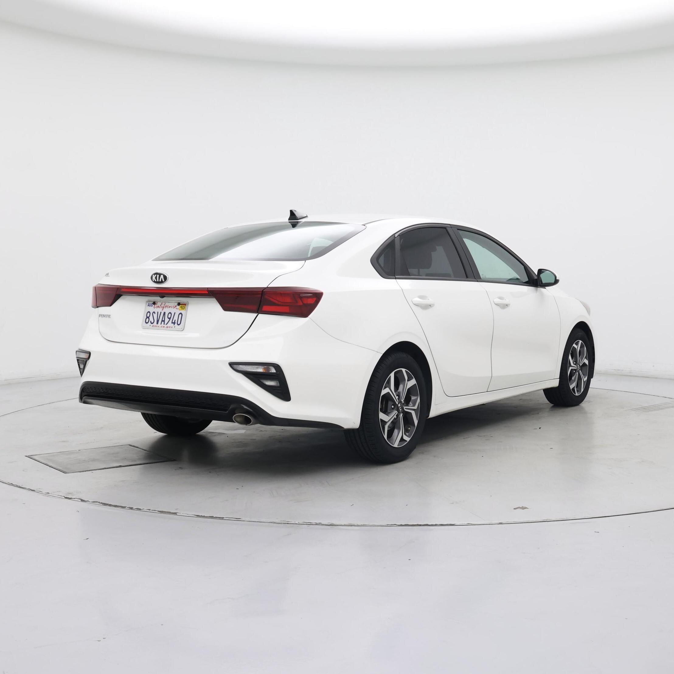 Thumbnail: 2020 Kia Forte - 8