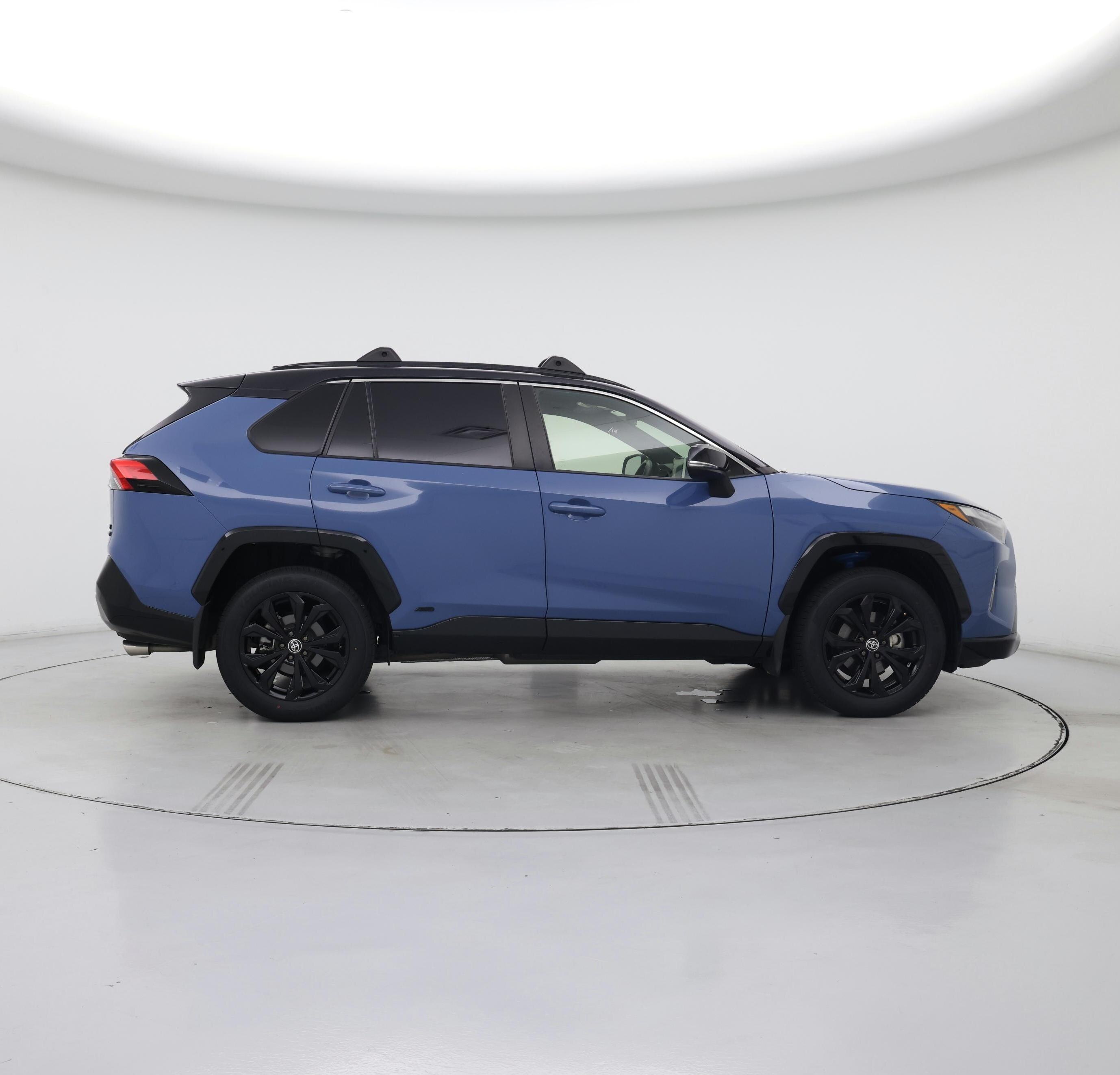 Thumbnail: 2022 Toyota RAV4 - 7