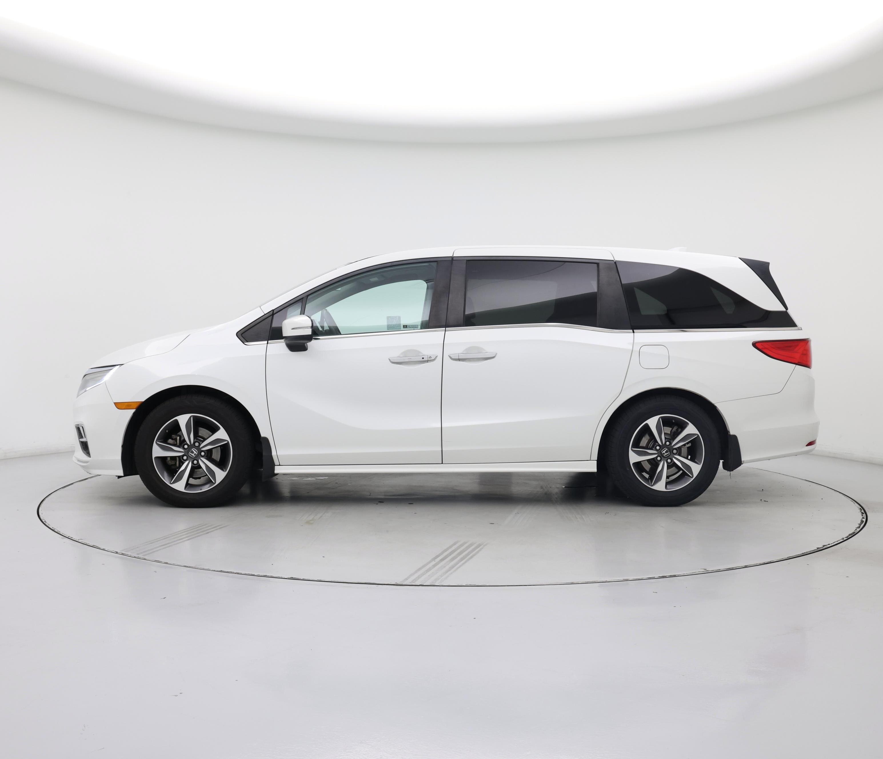 Thumbnail: 2020 Honda Odyssey - 3