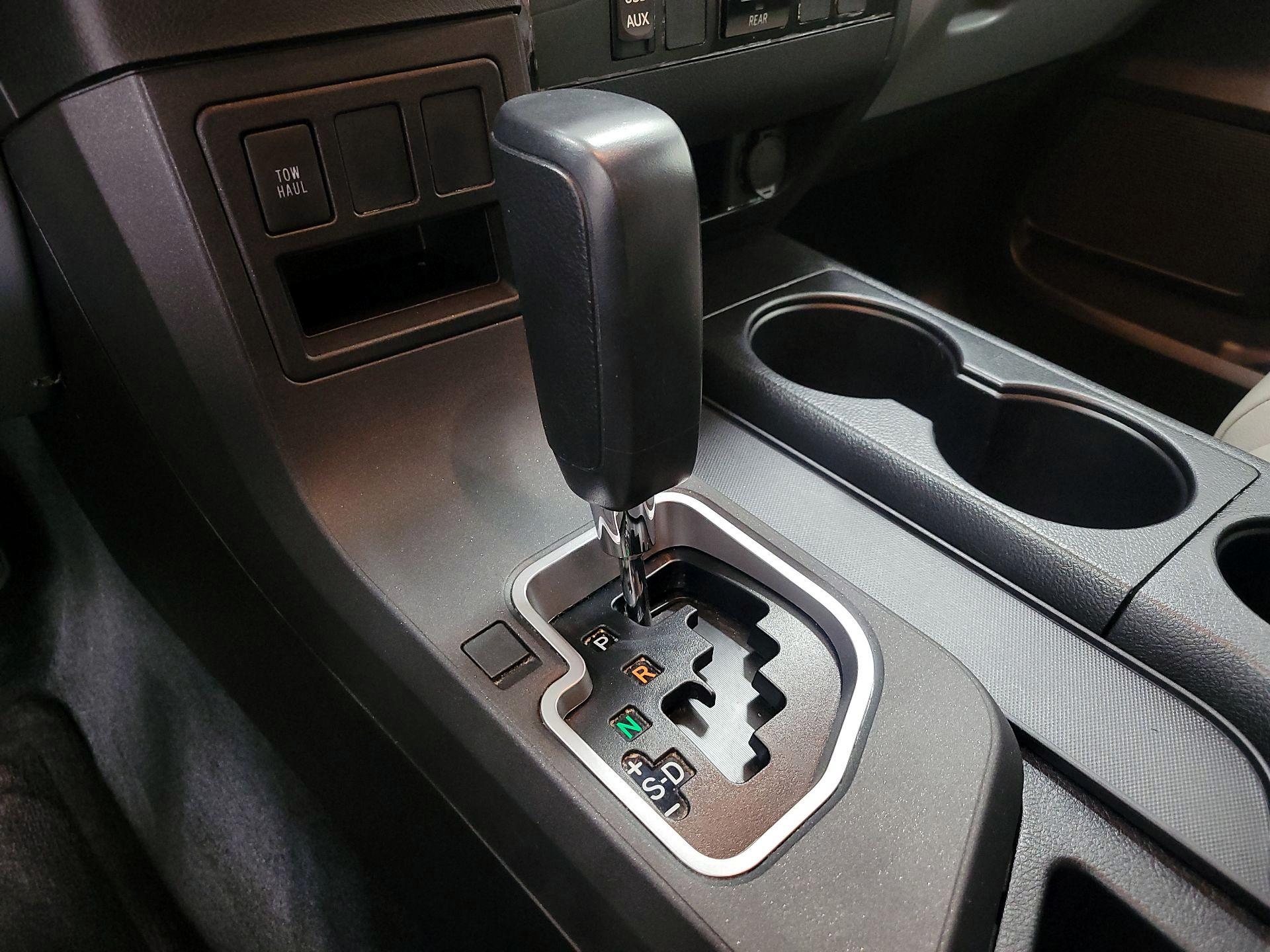 Thumbnail: 2018 Toyota Sequoia - 17