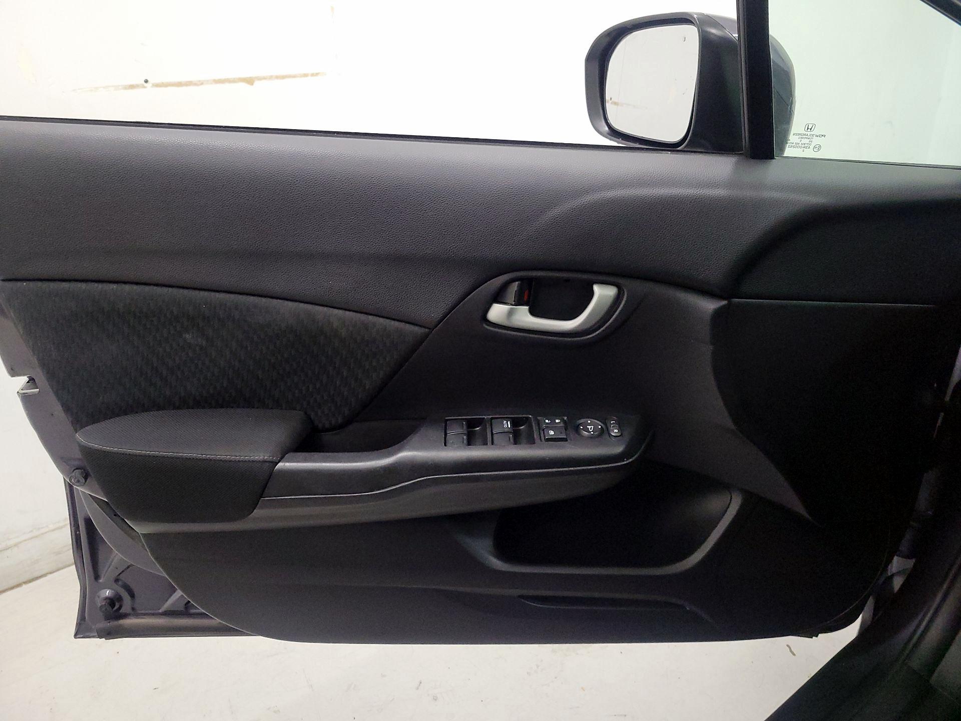 Thumbnail: 2015 Honda Civic - 12