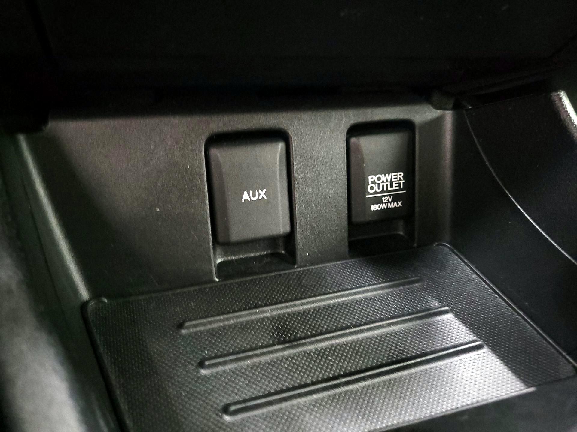 Thumbnail: 2015 Honda Civic - 18
